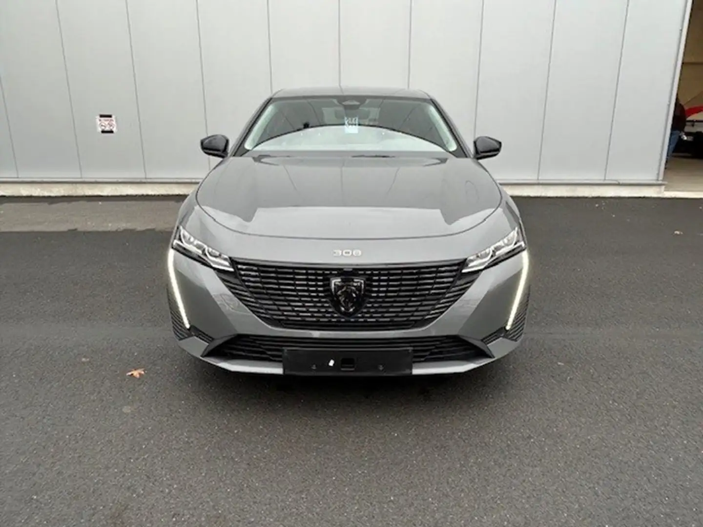 Peugeot 308 Allure Hybrid 145pk Gris - 2