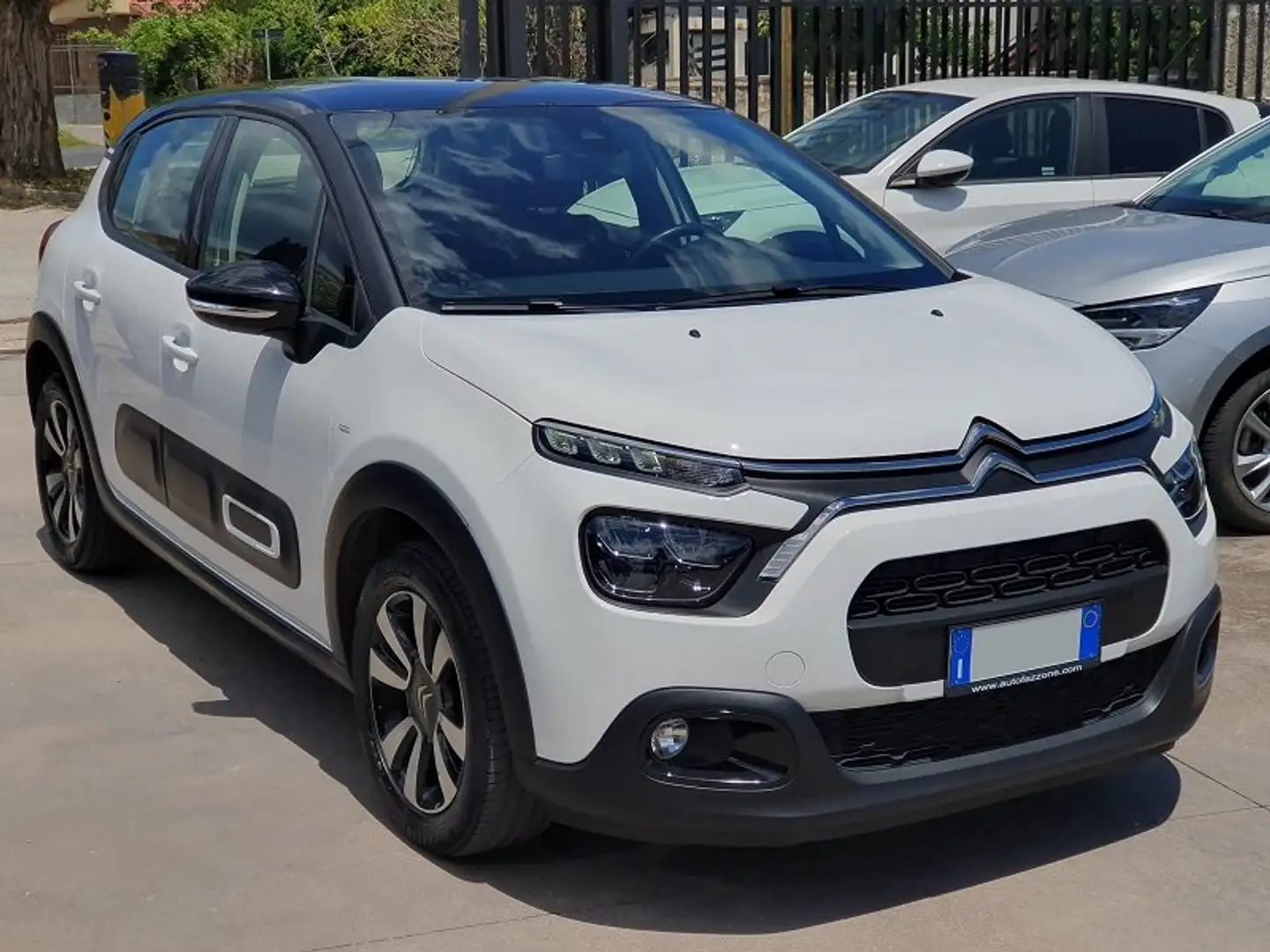 Citroen C3 NEW 1.2 PureTech 12V 83CV S&S 5P. LED TOUCH 7 PARK Bianco - 1