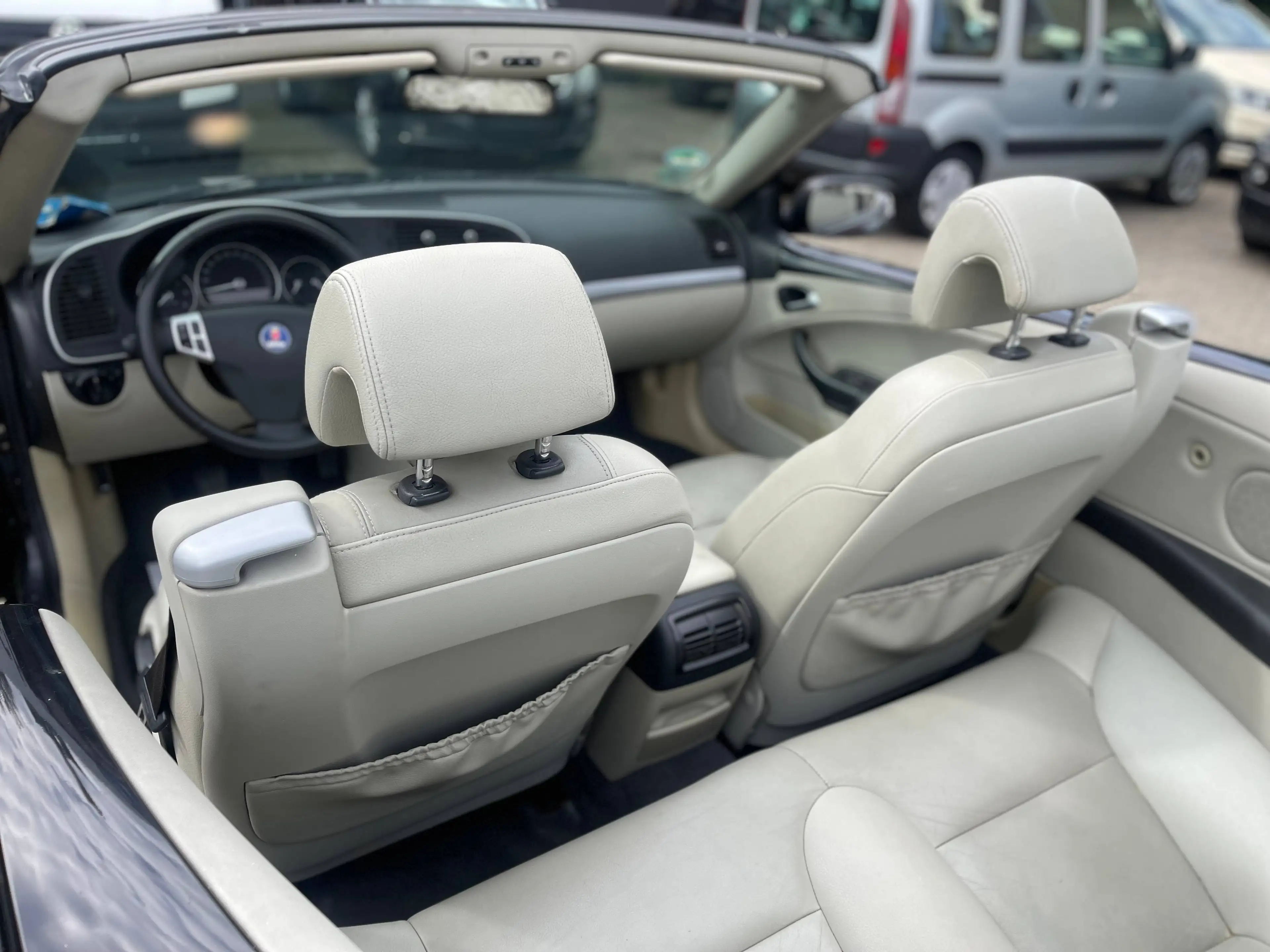 Saab 9-3 1.9 TiD Vector Cabrio — photo 12