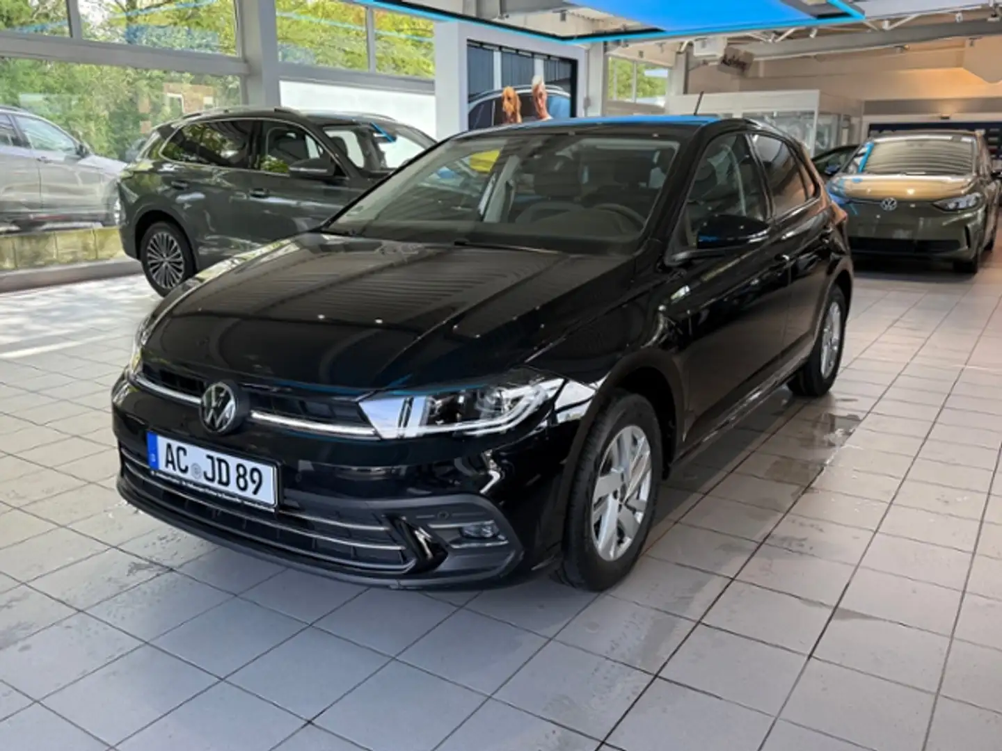 Volkswagen Polo Style 1.0 TSI NAVI Schwarz - 2