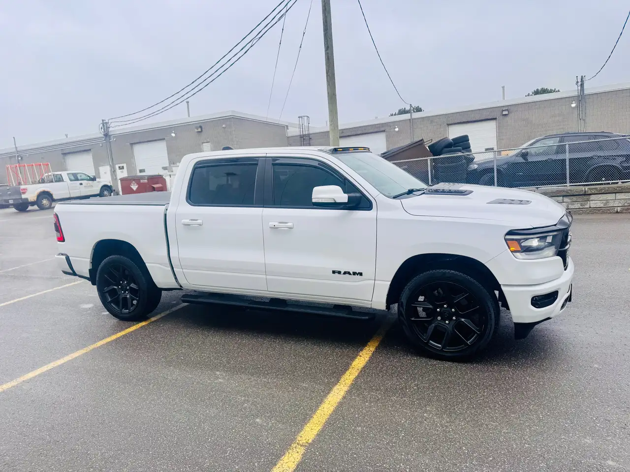 RAM 1500 снимка RAM 1500