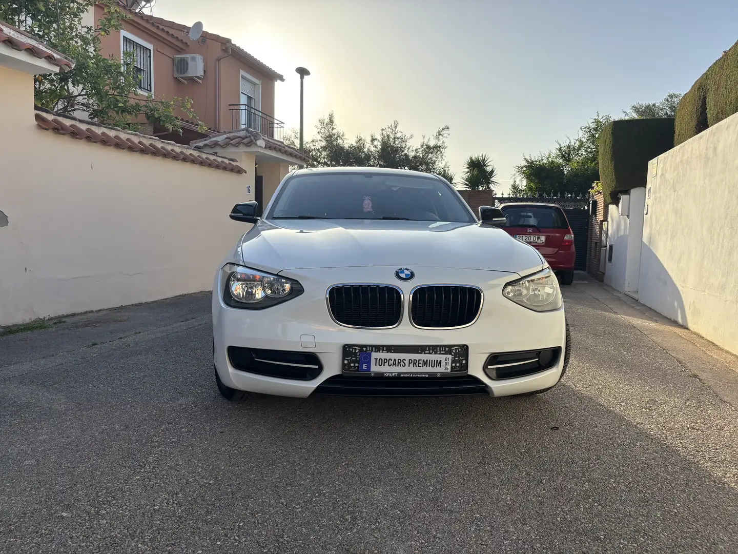 BMW 114 Sport - 1