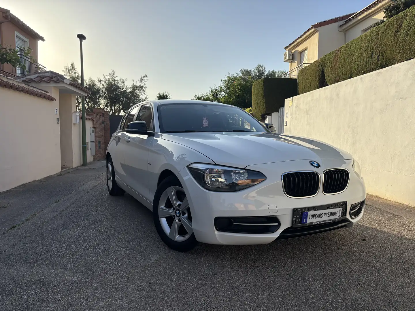 BMW 114 Sport - 2