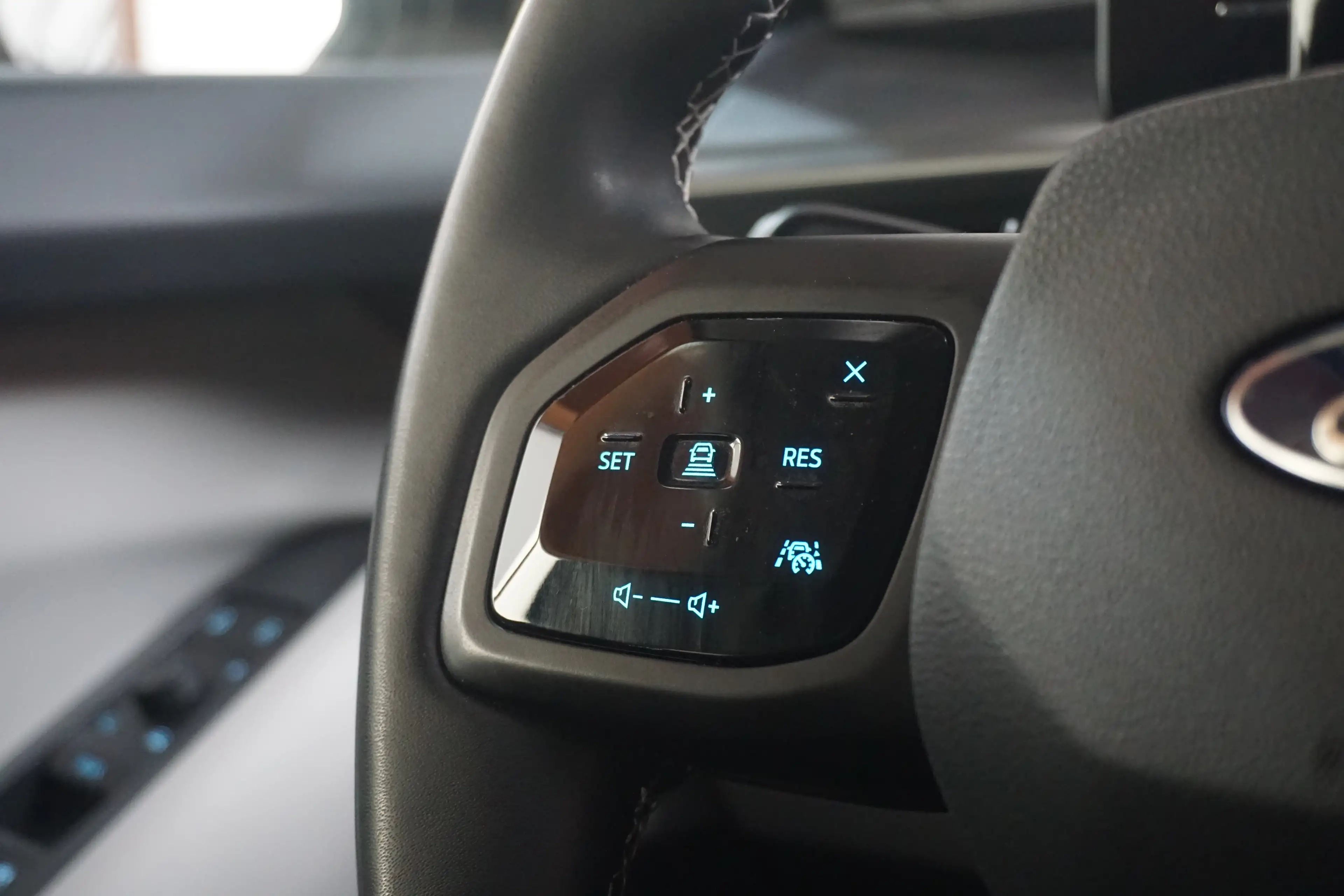 Ford Explorer Extended Range RWD 77 kWh | Trekhaak Wegklapbaar | — photo 15