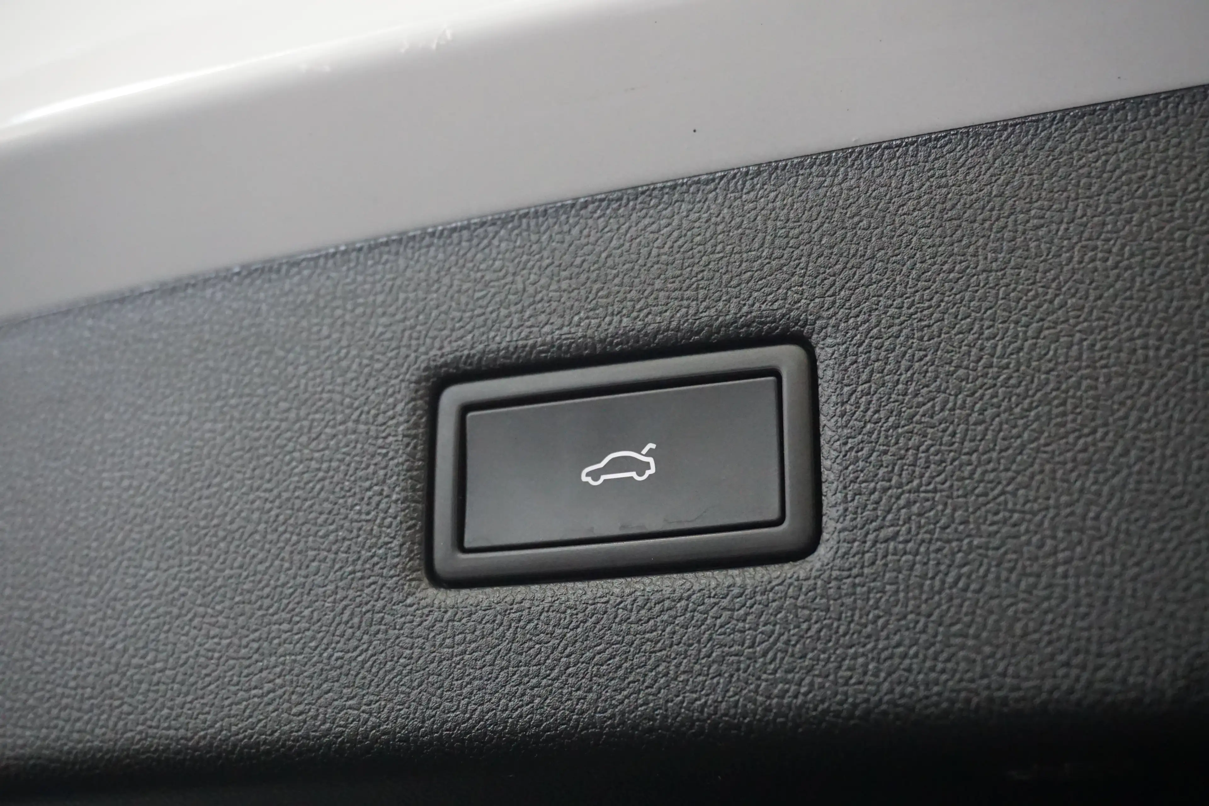 Ford Explorer Extended Range RWD 77 kWh | Trekhaak Wegklapbaar | — photo 35