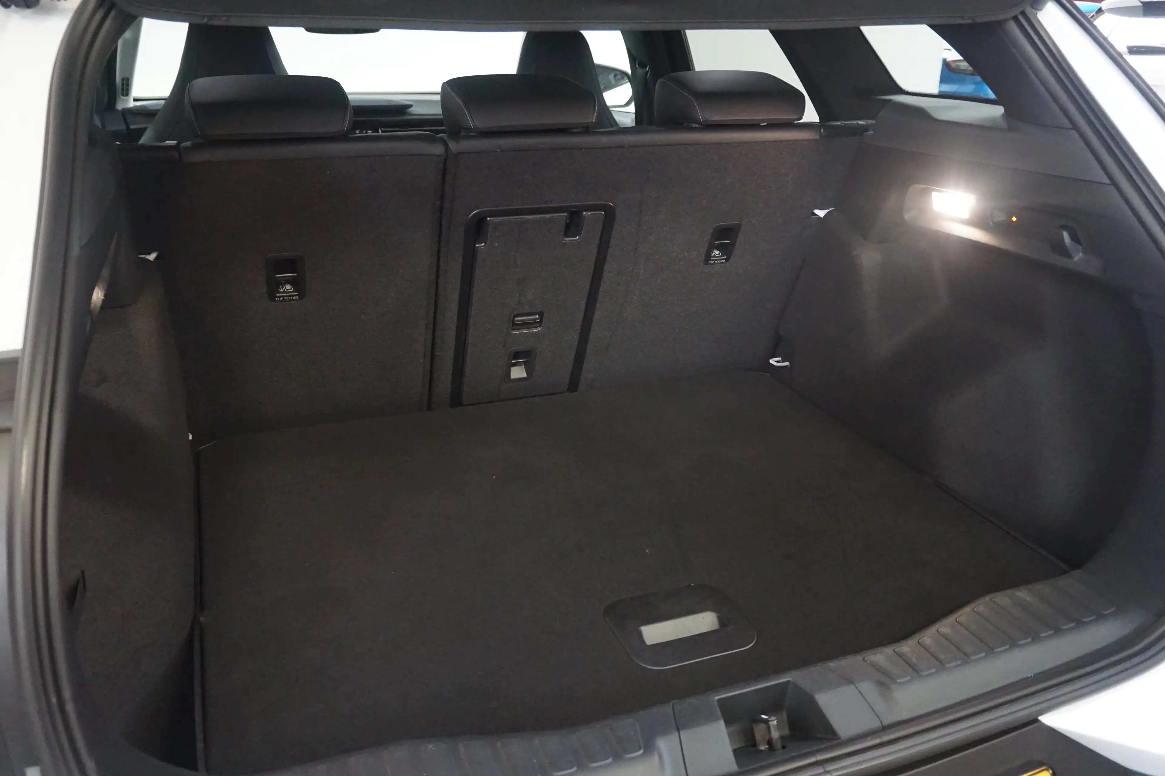 Ford Explorer Extended Range RWD 77 kWh | Trekhaak Wegklapbaar | — photo 33
