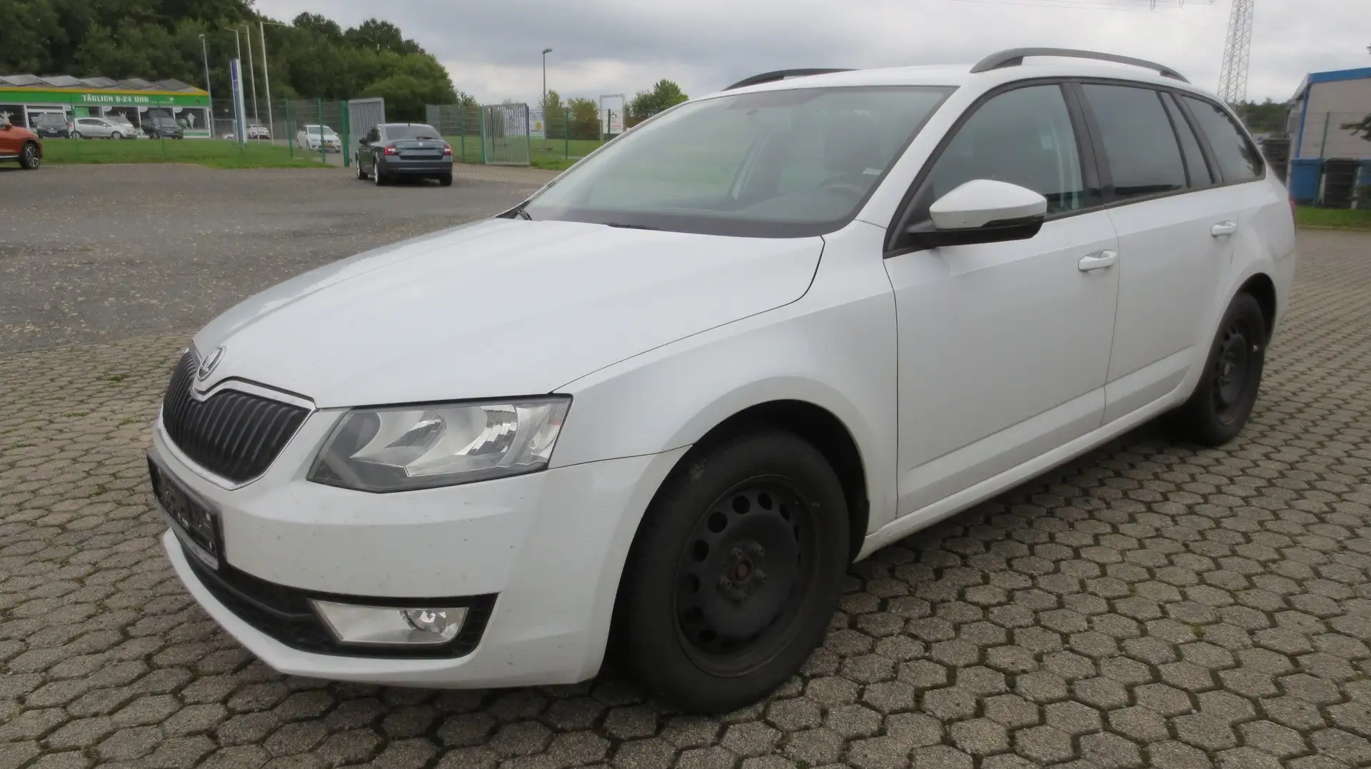 Skoda Octavia Combi Ambition Weiß - 1