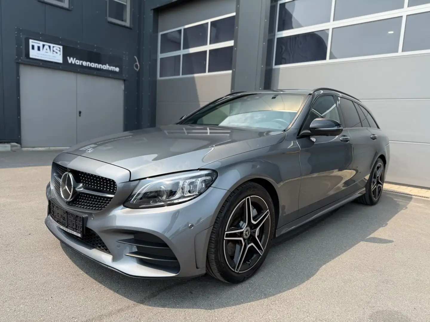 Mercedes-Benz C 300 T AMG Night,360°,Burmester,LED,HUD,Keyless Gris - 2