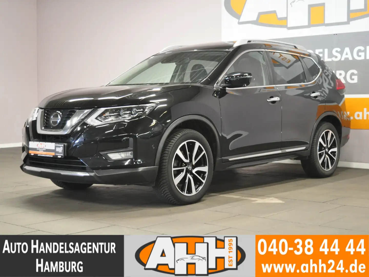 Nissan X-Trail 1.7 dCi TEKNA 360|LED|DAB|BOSE|AHK|PANO! Schwarz - 1