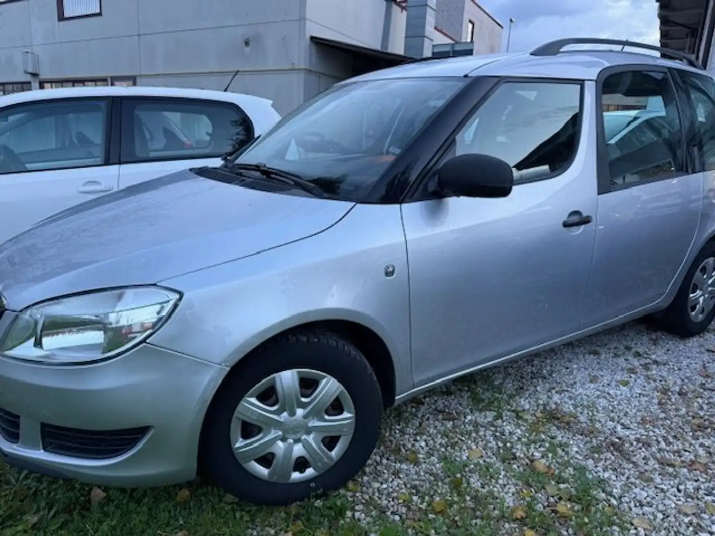 Skoda Roomster Roomster 2010 1.2 Ambition (style) 70cv Argento - 2