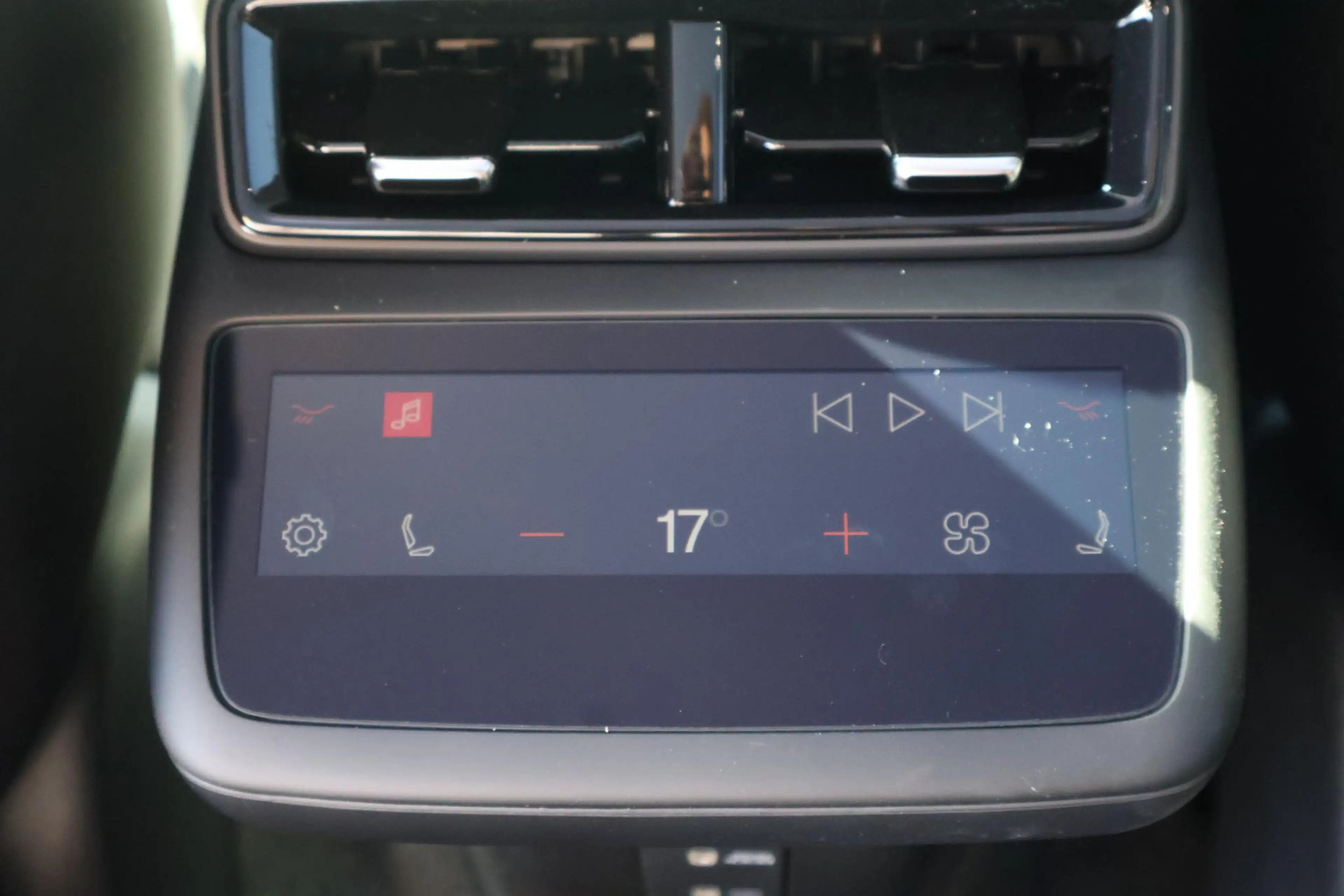 Polestar 4 coupé Dual Motor Performance Prime 100 kWh | Pilot — photo 15