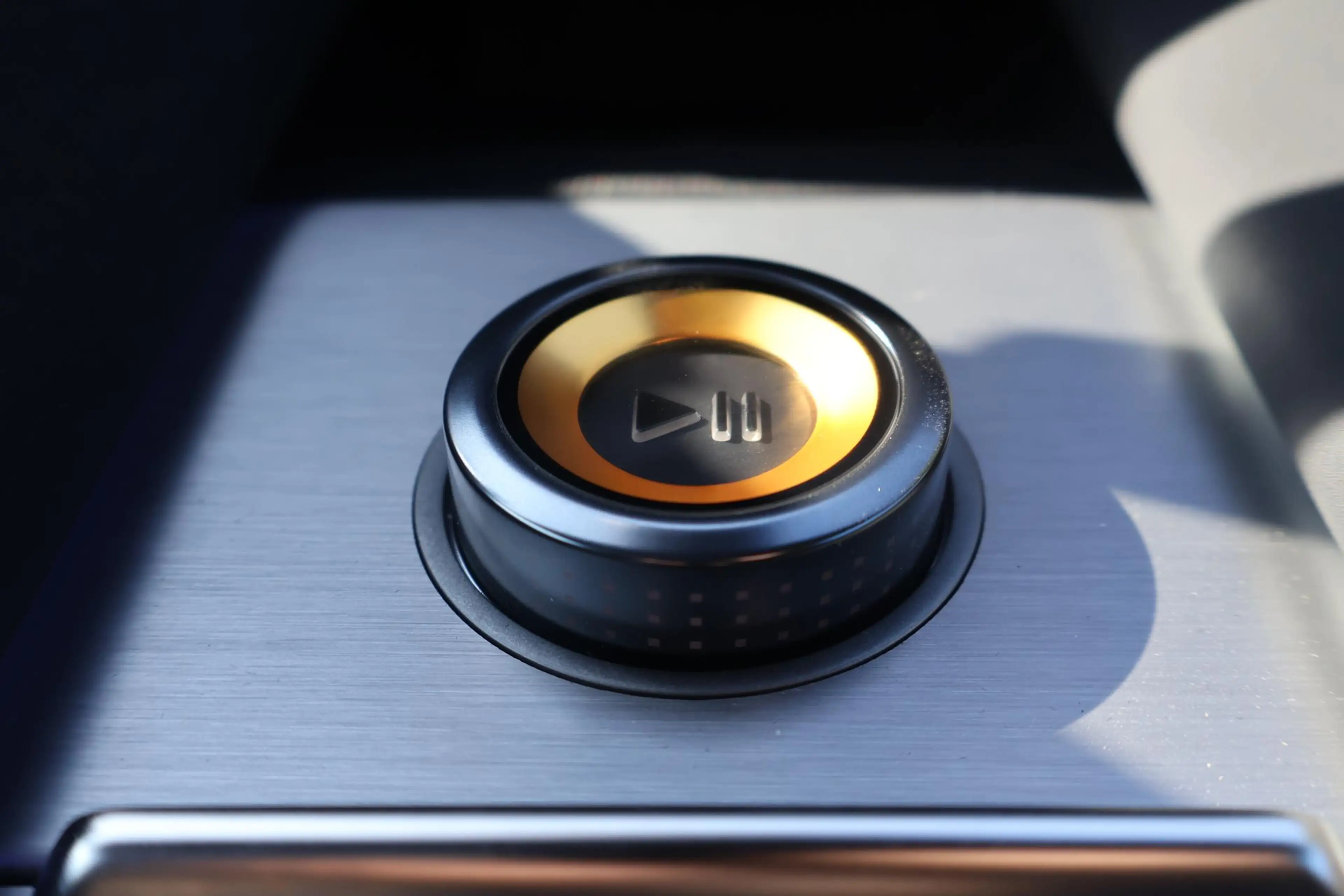 Polestar 4 coupé Dual Motor Performance Prime 100 kWh | Pilot — photo 10