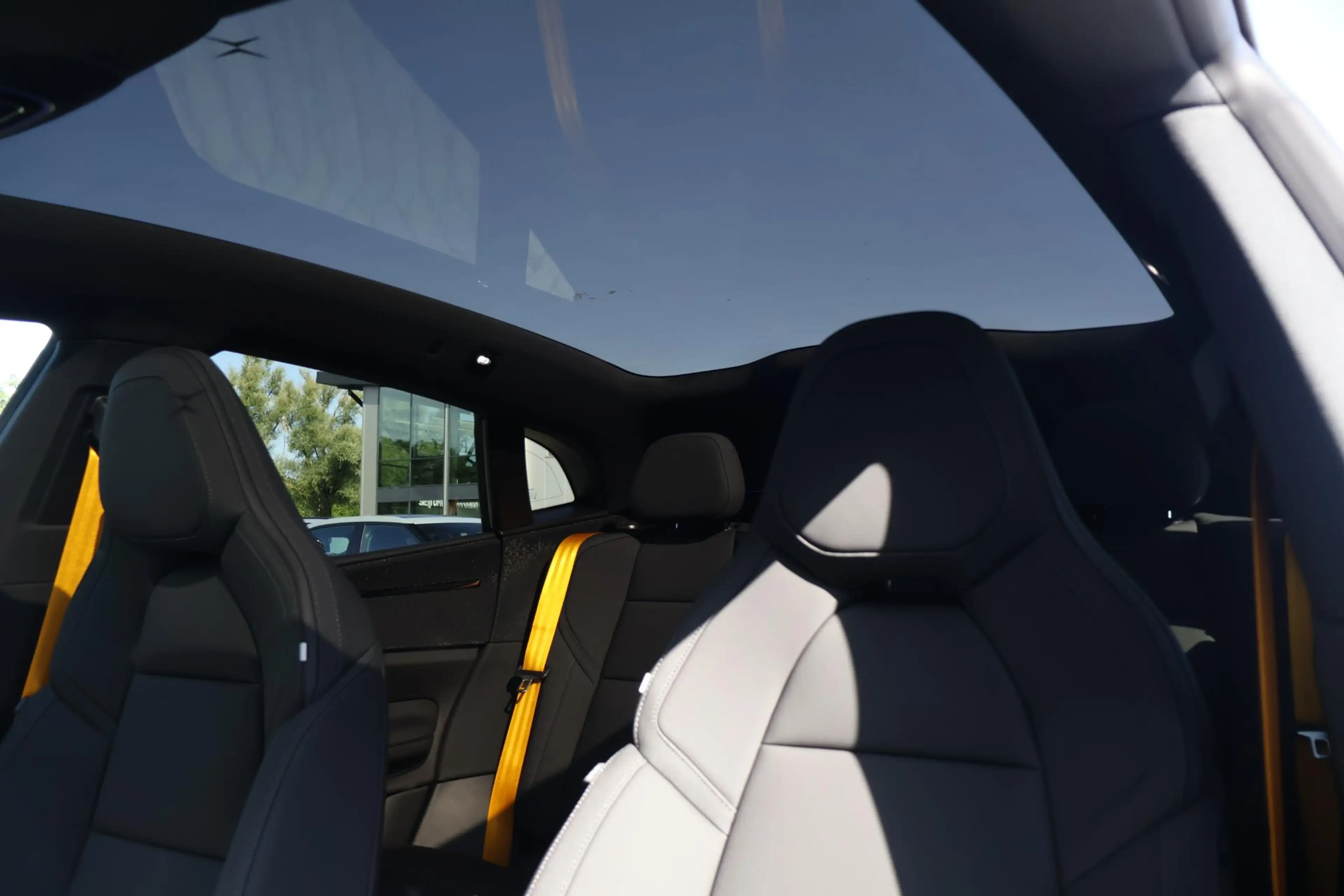 Polestar 4 coupé Dual Motor Performance Prime 100 kWh | Pilot — photo 14