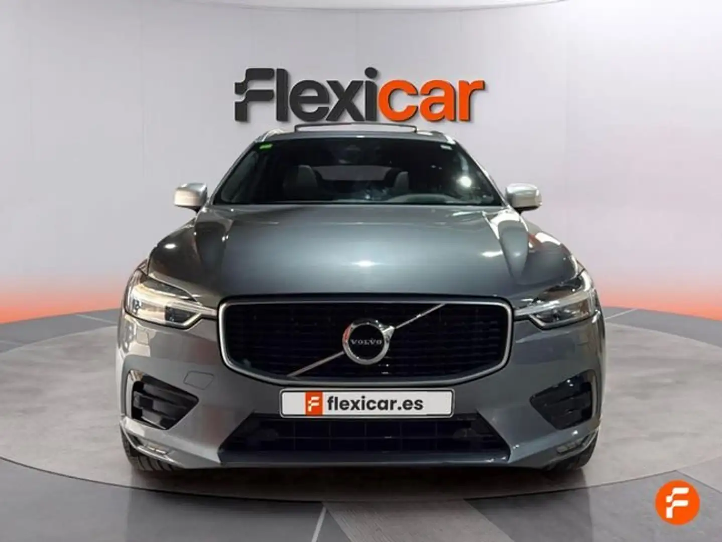 Volvo XC60 D4 R-Design Aut. Gris - 2