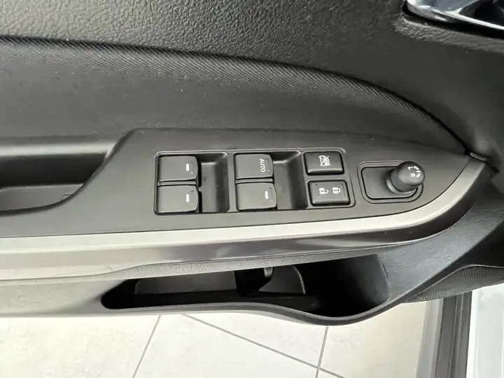 Suzuki Vitara 2023, foto 6