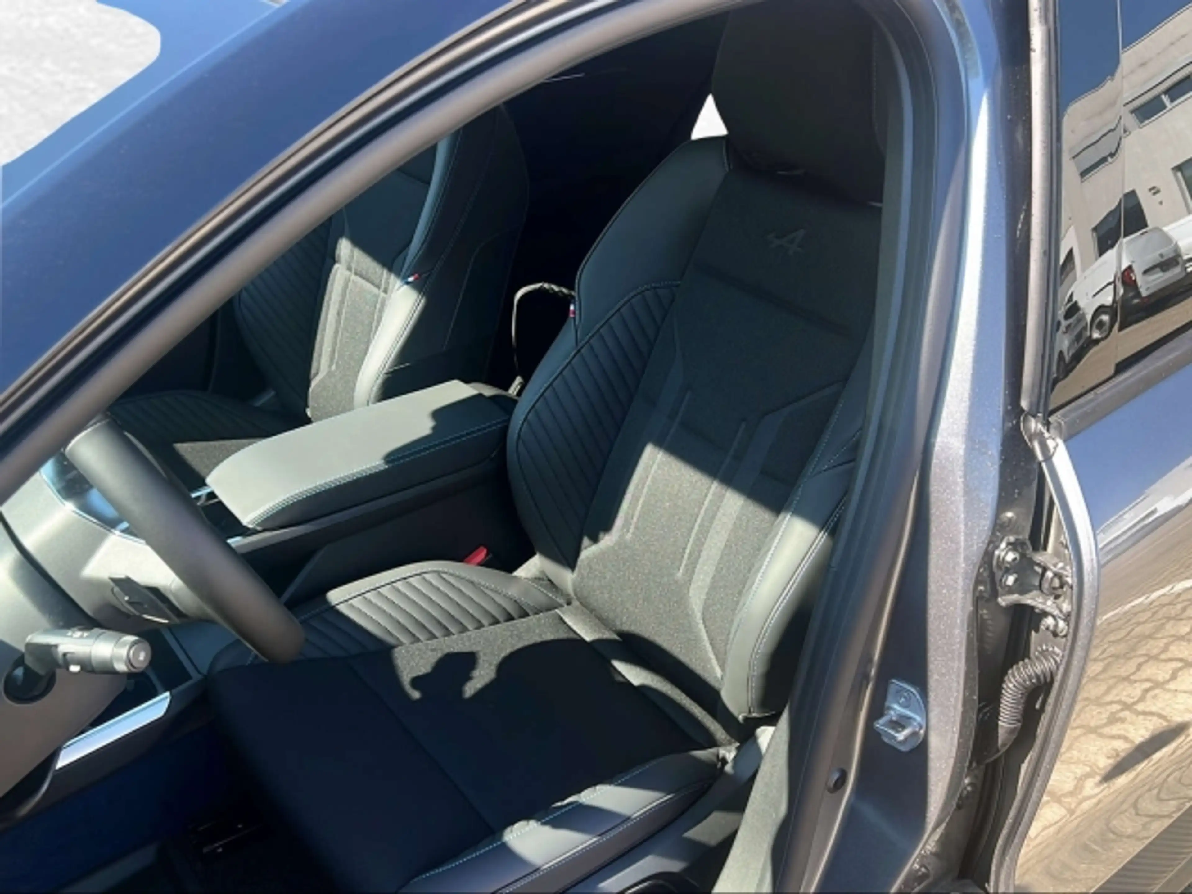 Renault Scenic SCENIC E-TECH ELECTRIC Esprit Alpine 220 PS long — photo 12