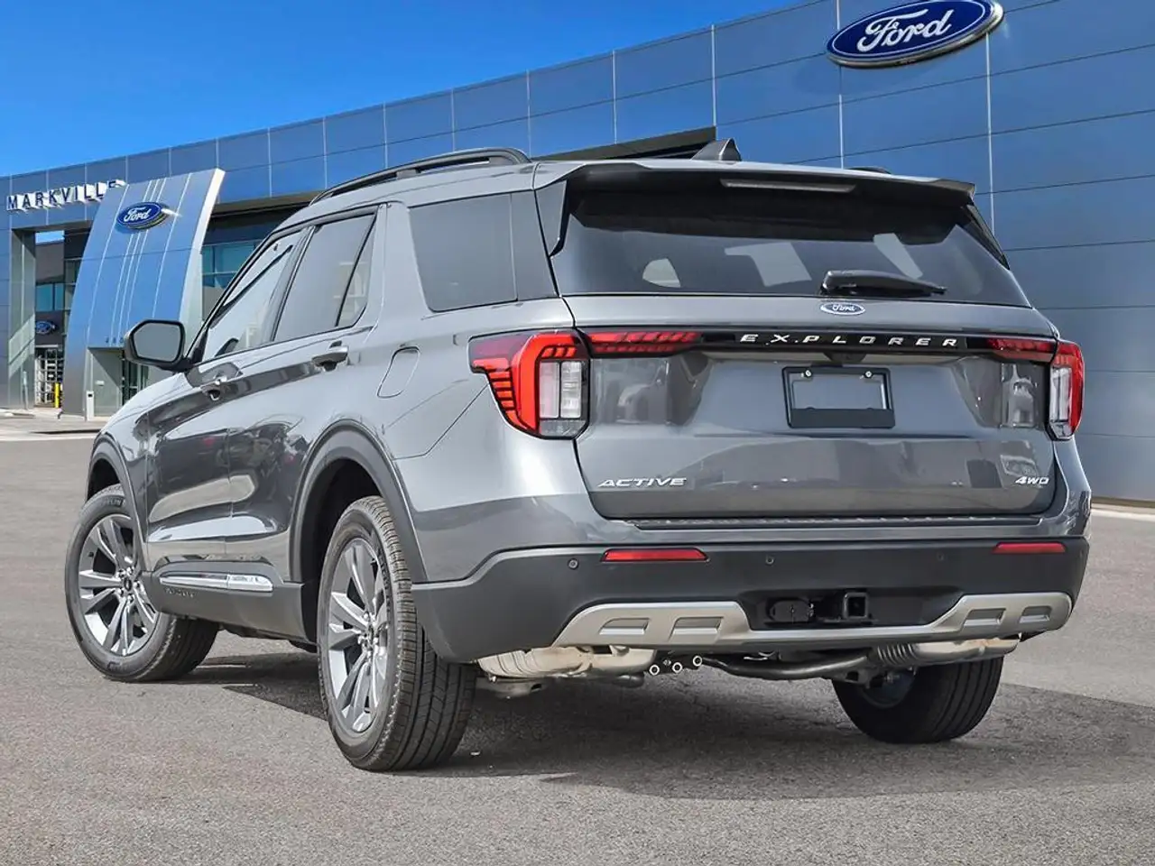 Ford Explorer снимка Ford Explorer