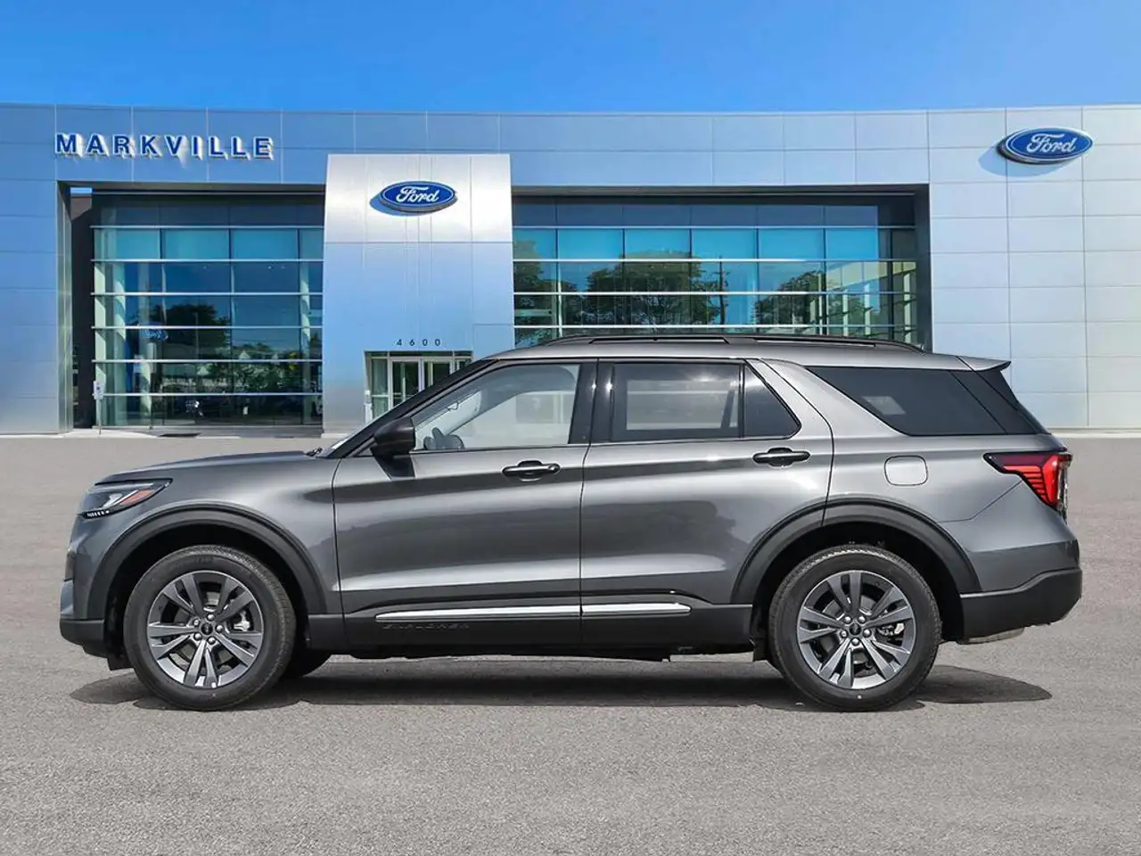 Ford Explorer снимка Ford Explorer