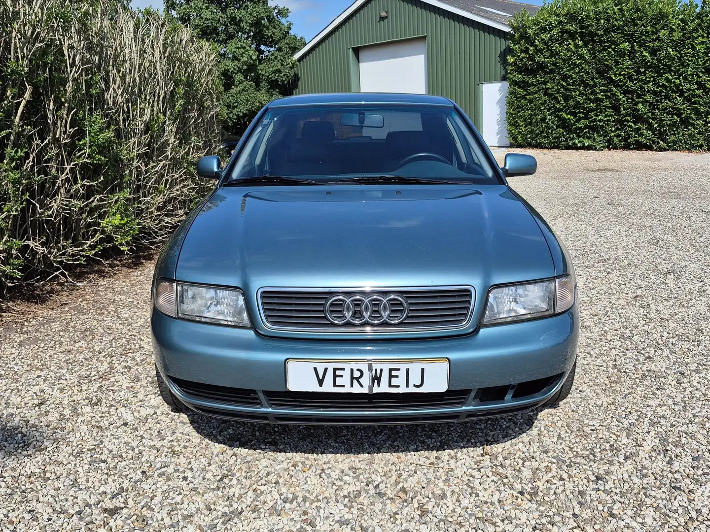 Audi A4 2.4 V6 Advance | Automaat! | Clima | Trekhaak | Cr Groen - 2