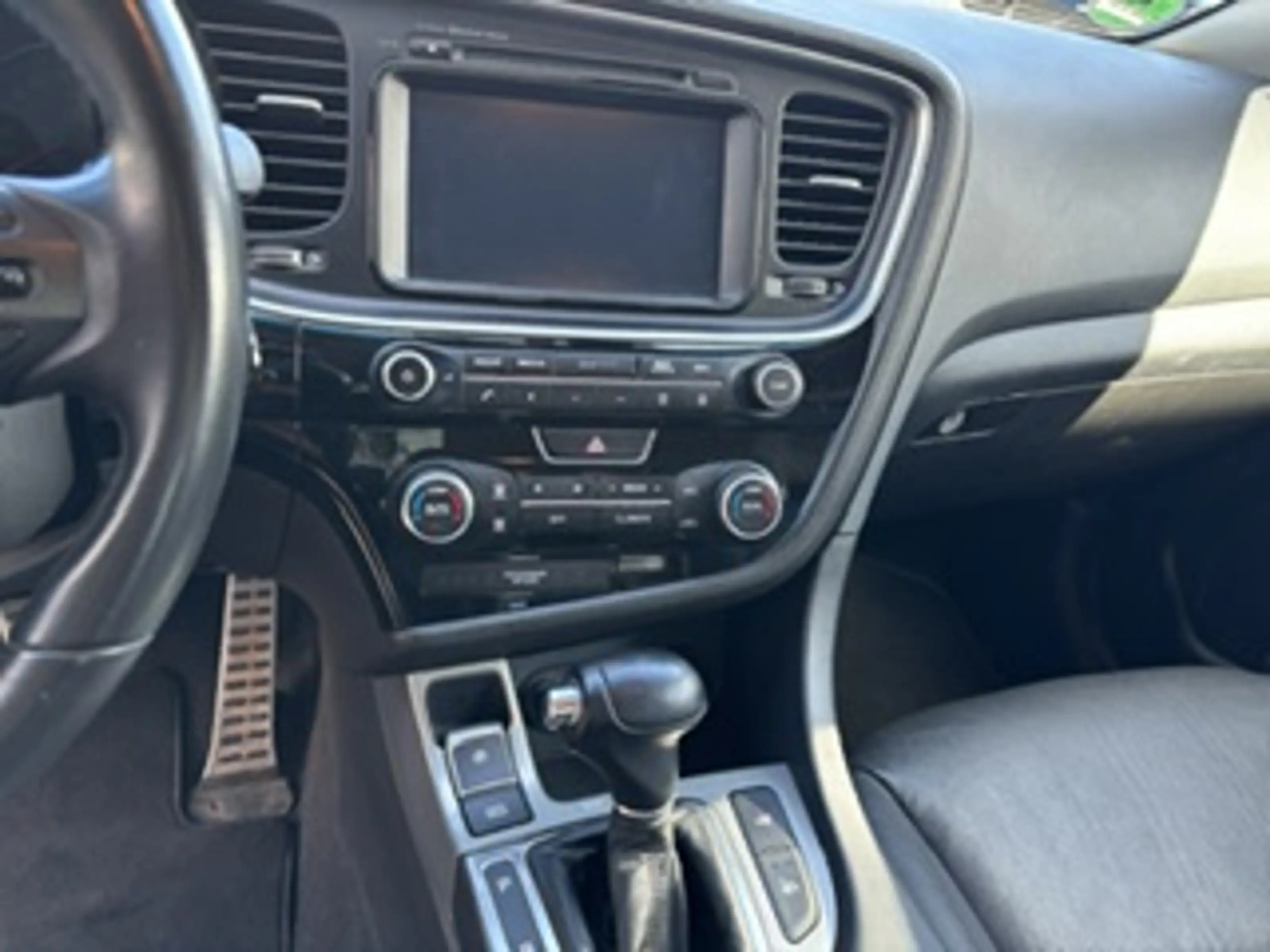Kia Optima Spirit — photo 4