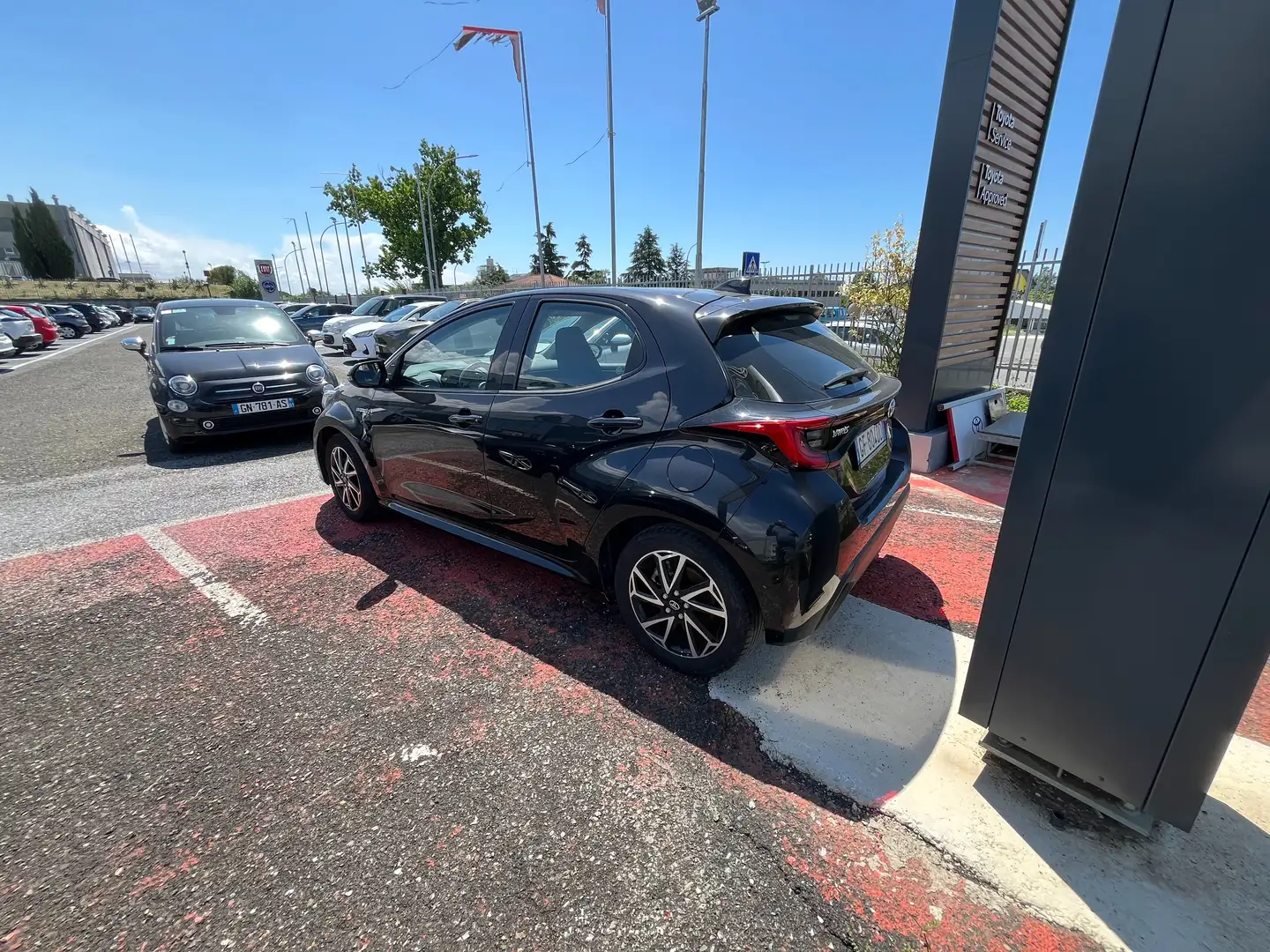 Toyota Yaris Yaris 1.5h Trend Noir - 2