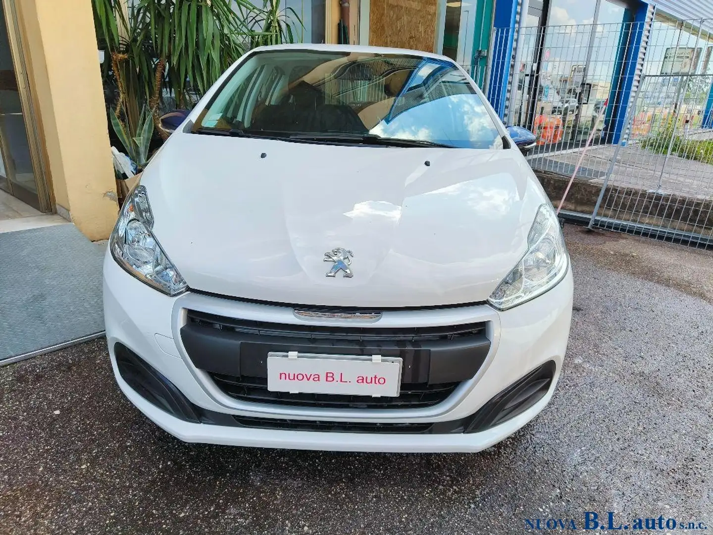 Peugeot 208 PureTech 68 5p. Active Bianco - 1