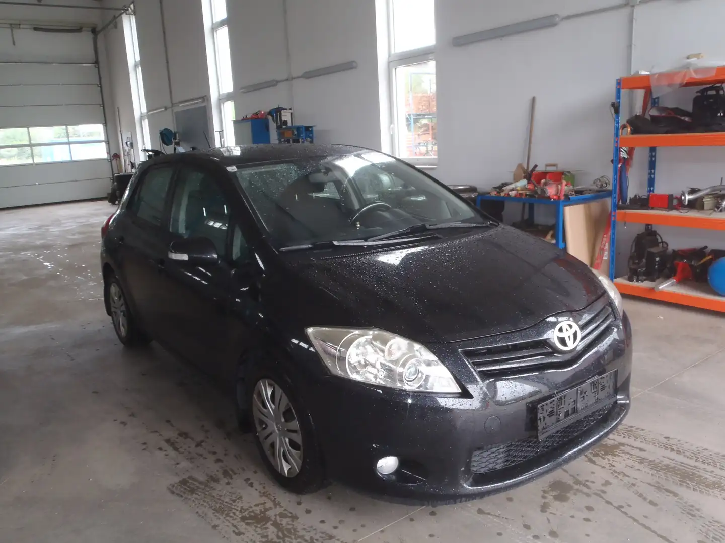 Toyota Auris 1,33 dVVT-i S Schwarz - 2