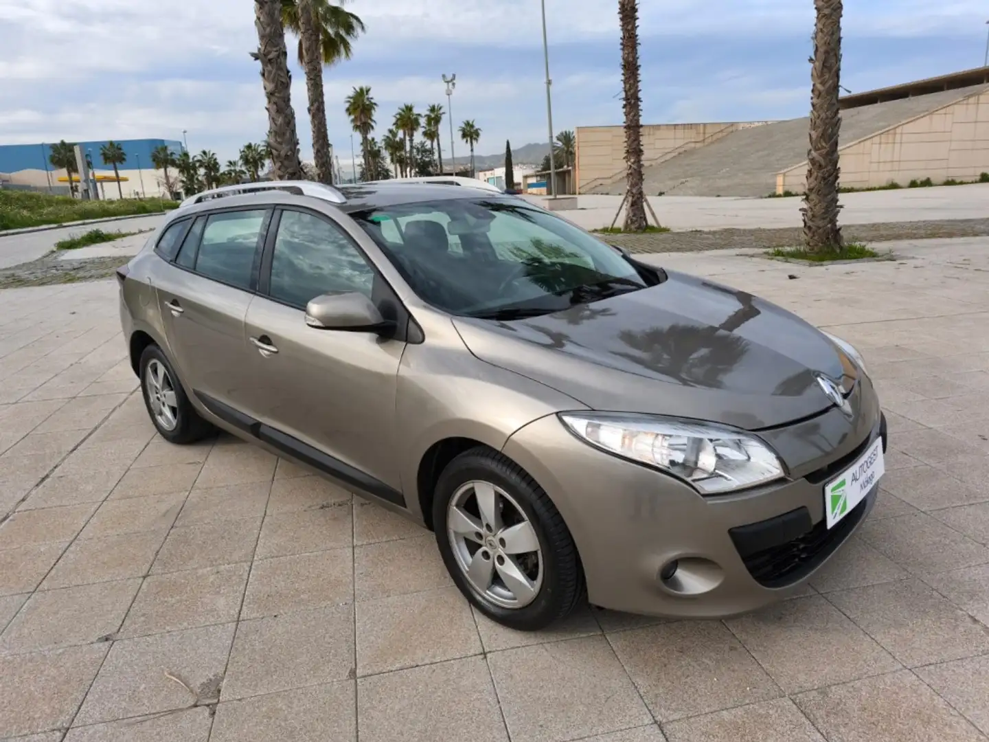 Renault Megane S.T. 1.5dCi Dynamique EDC Brun - 1