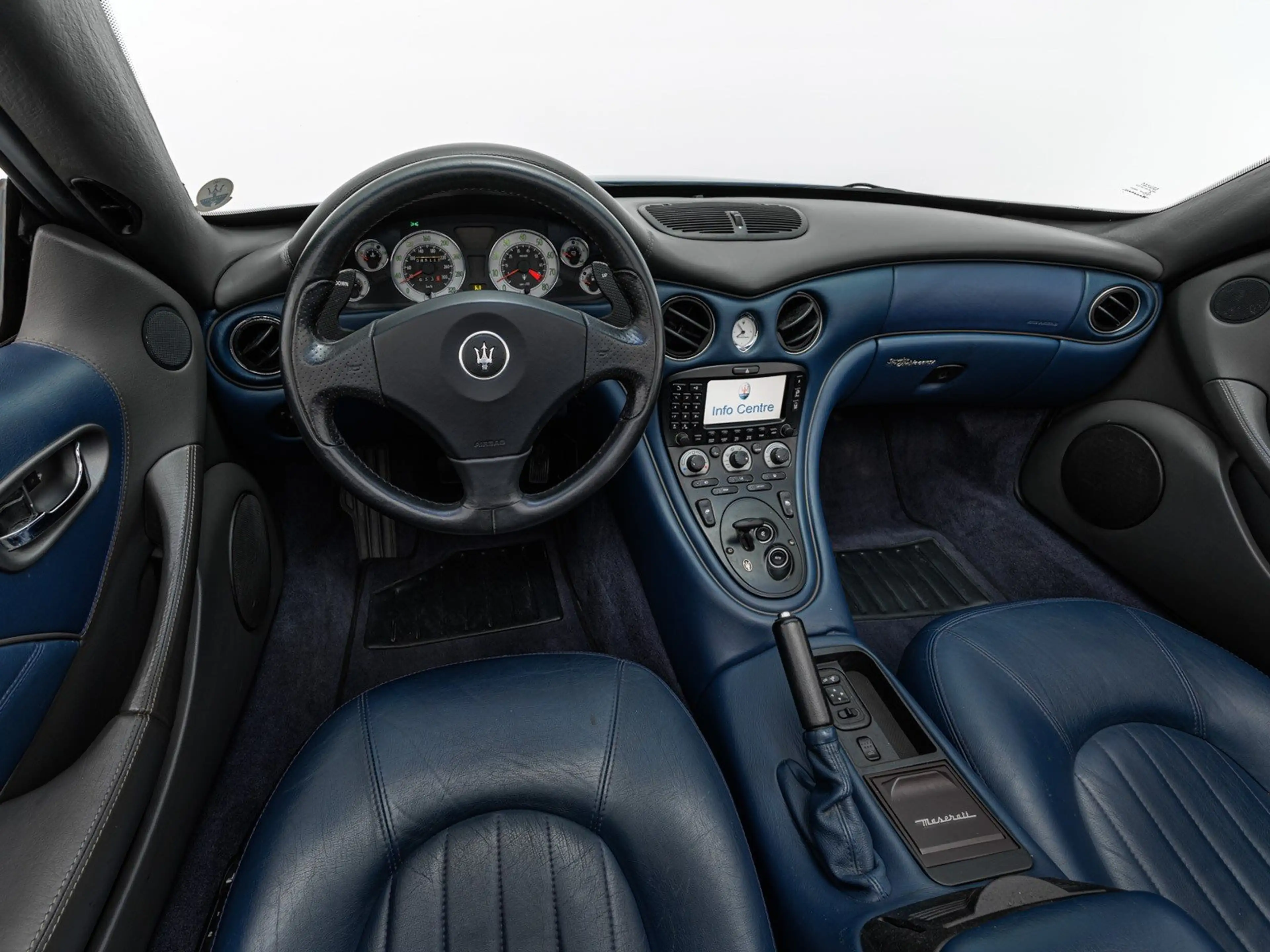 Maserati Spyder 4200 CambioCorsa V8 BLU SEBRING + DEUTSCHES FAHRZE — photo 12