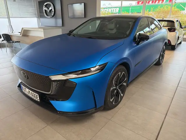 Mazda 6e EV 258ps TAKUMI Leder hell Vollfoliert mattblau Fo