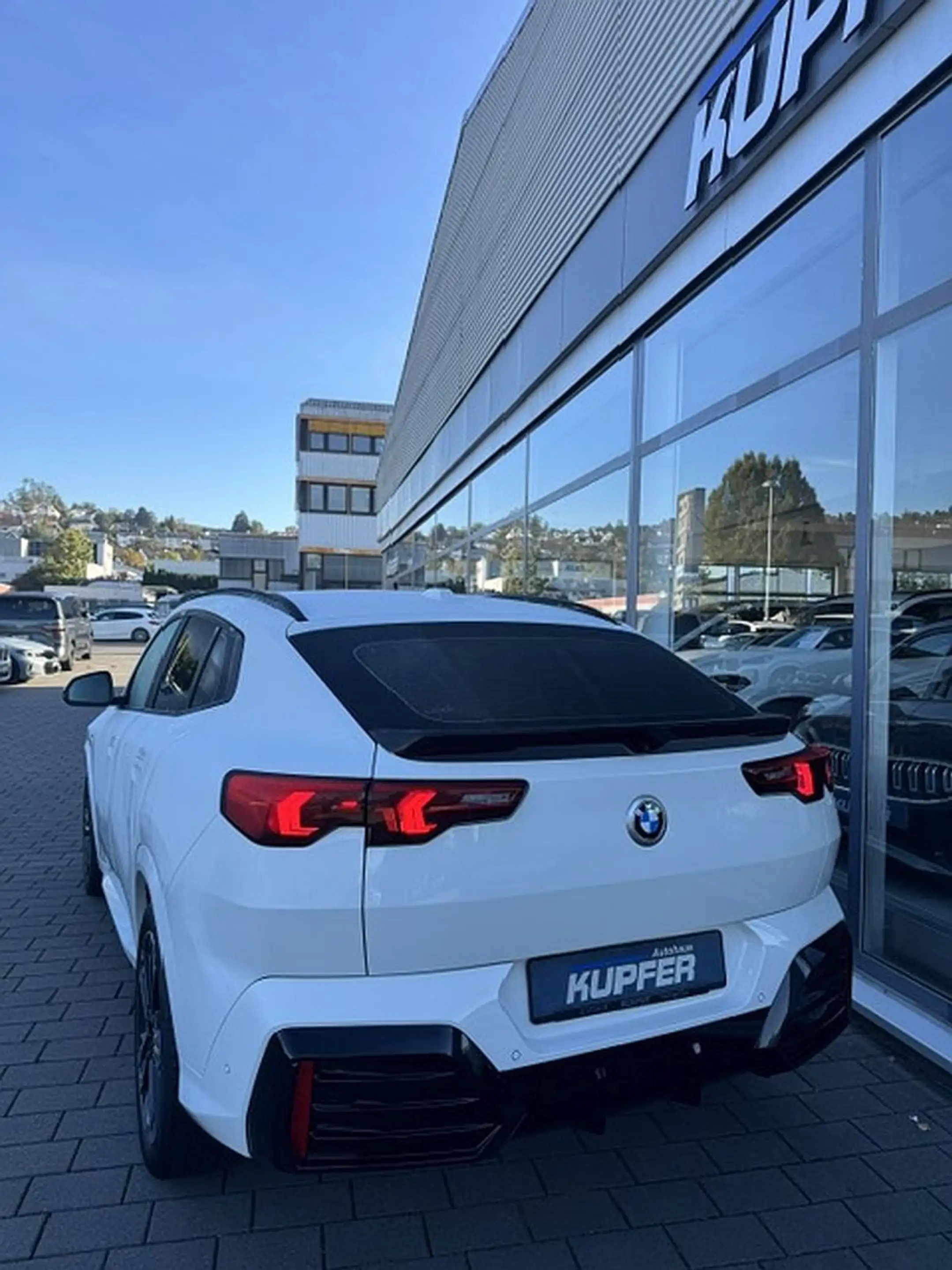 BMW X2 xDrive20d M Sport AHK°HUP°ACC°360°19Z.-Akustk — photo 2