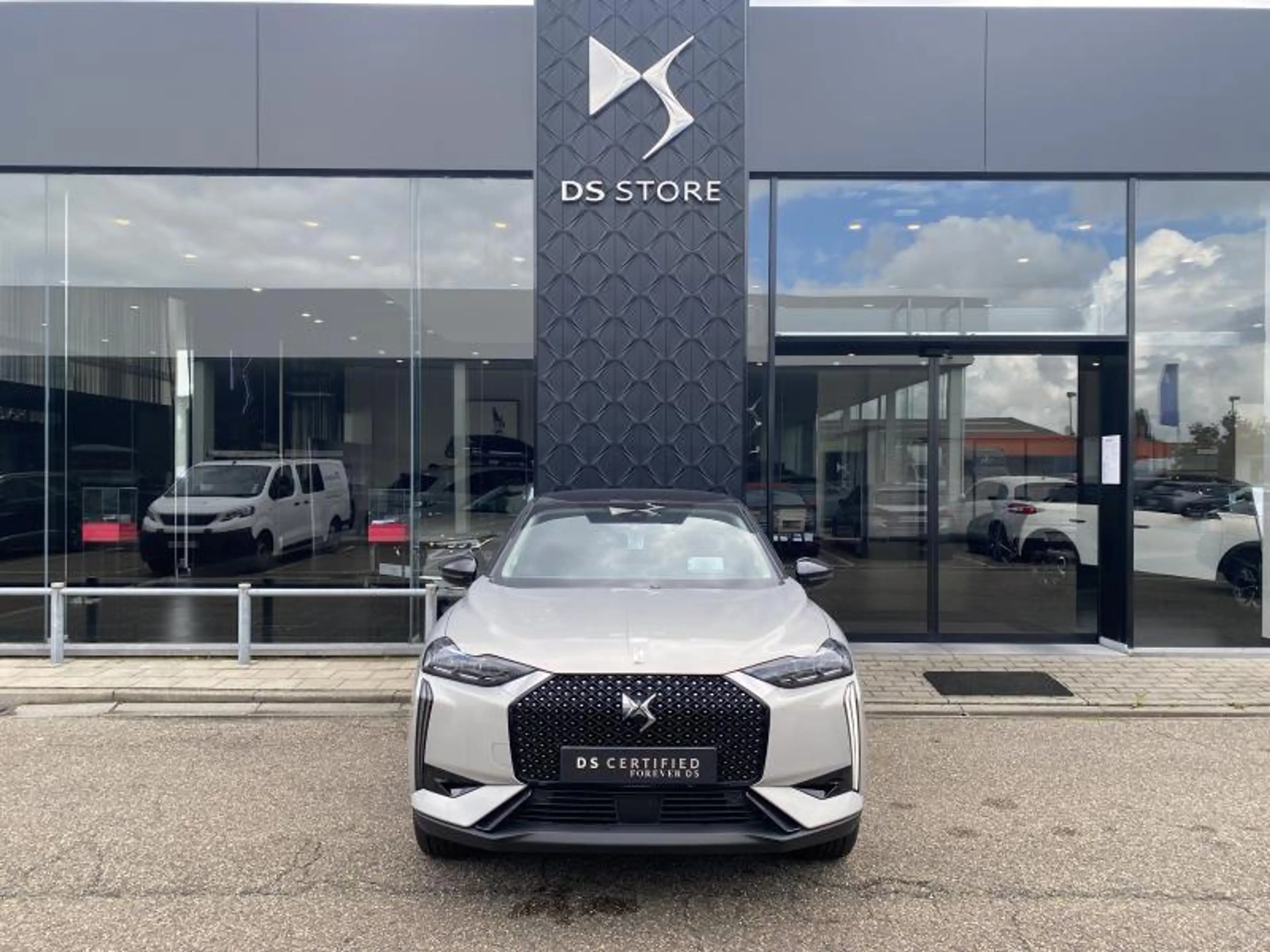 DS Automobiles DS 3 RIVOLI — photo 8