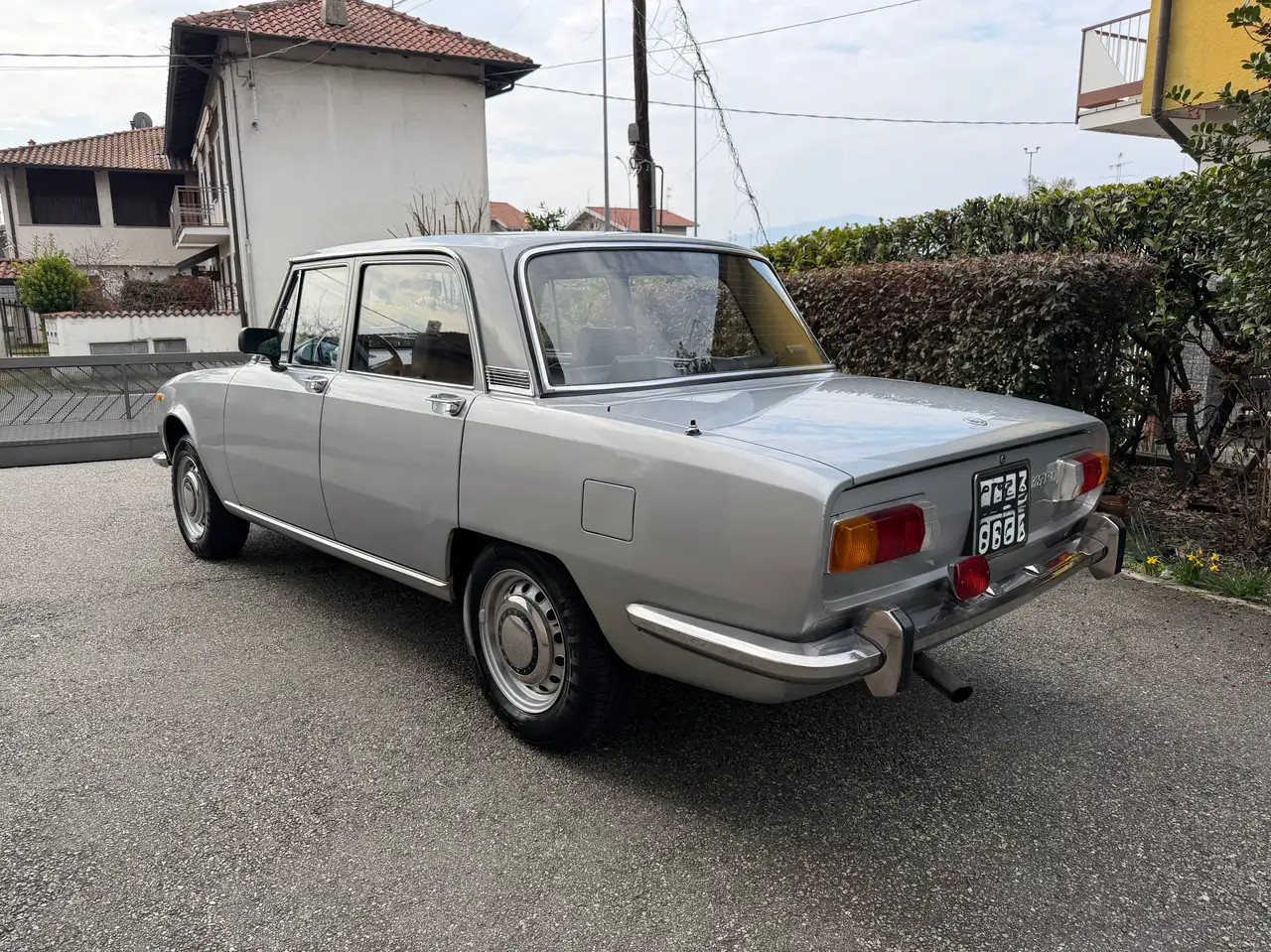 Alfa Romeo 1750 Berlina, foto 11