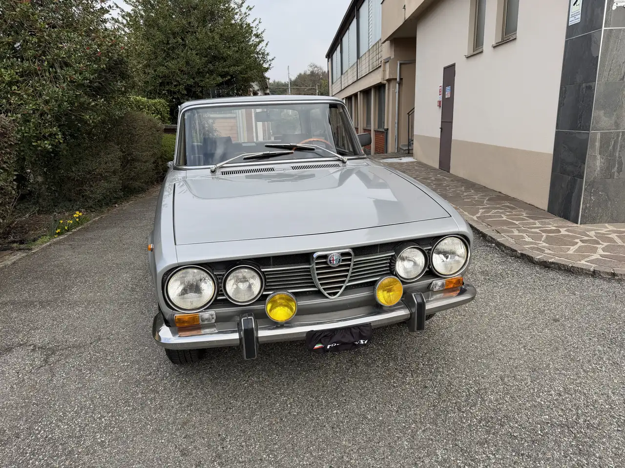 Alfa Romeo 1750 Berlina, foto 2
