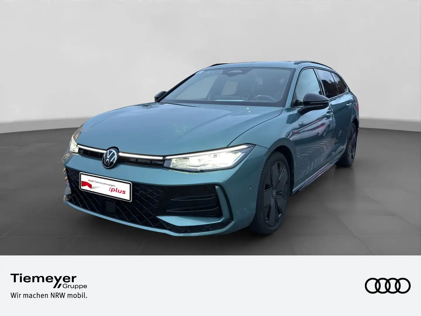 Volkswagen Passat Variant 2.0 TDI DSG R-LINE BLACK PANO HuD Grün - 1