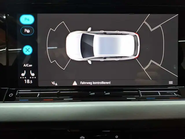 Volkswagen Golf view 13