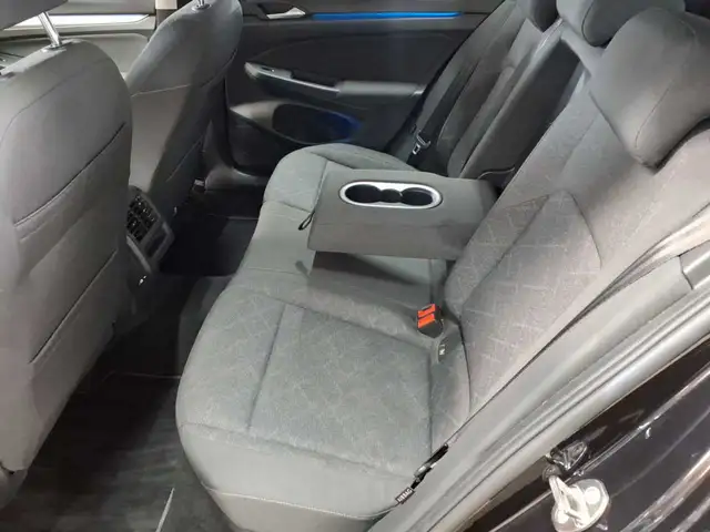 Volkswagen Golf view 7