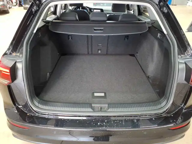 Volkswagen Golf view 9