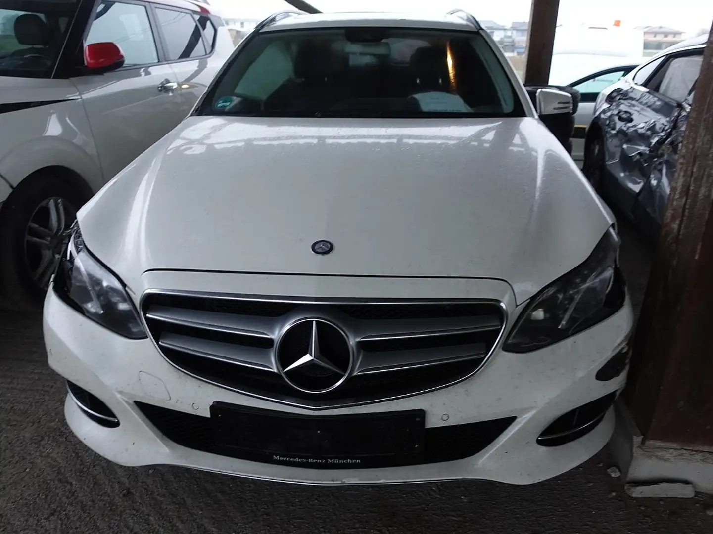 Mercedes-Benz E 250 CDI T Aut. Weiß - 2