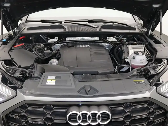 Audi Q5 view 15