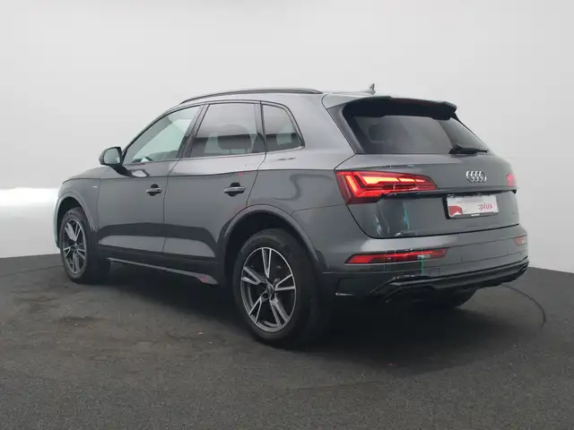Audi Q5 view 5