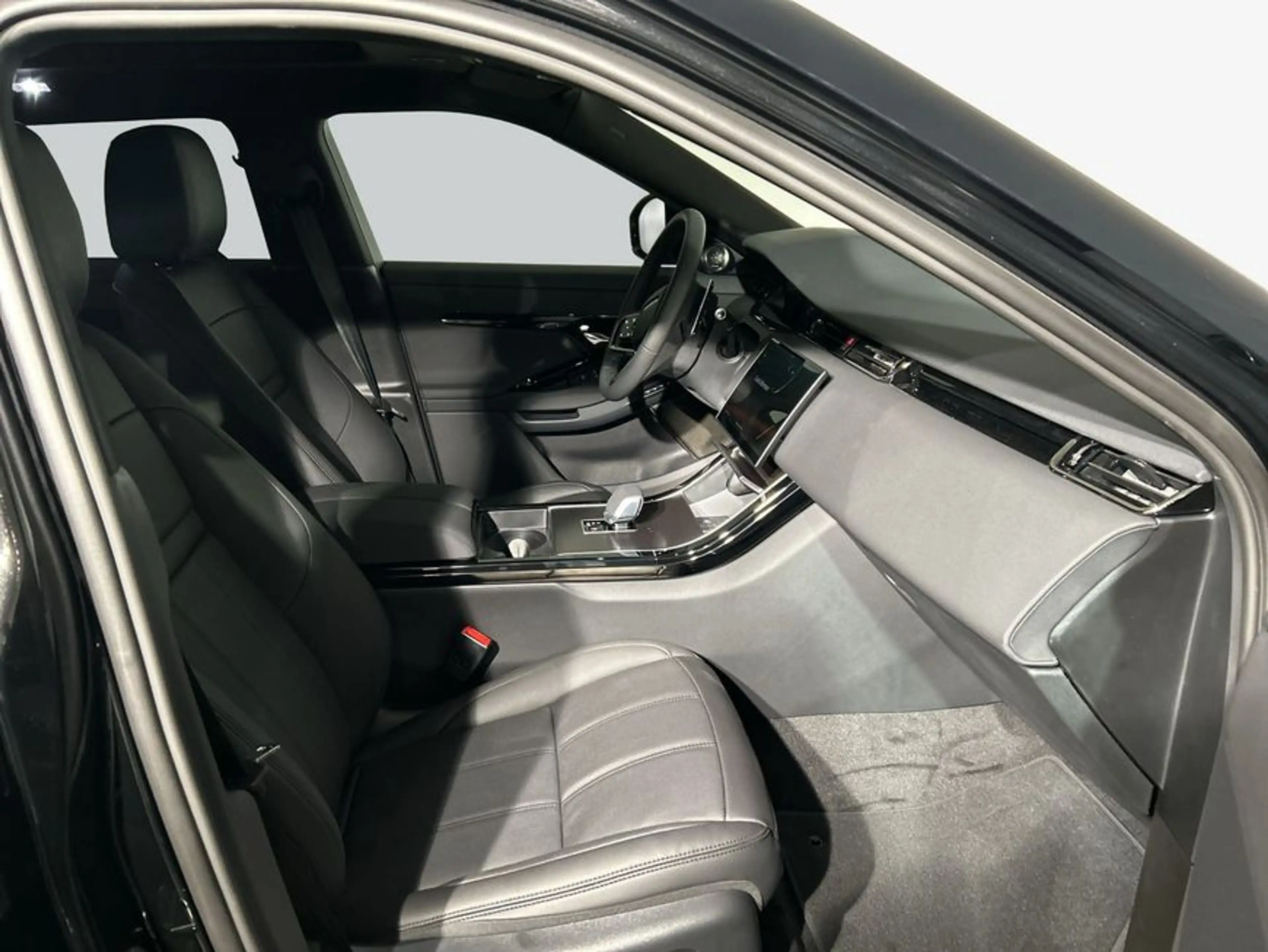 Land Rover Range Rover Evoque P270e Dynamic SE — photo 3