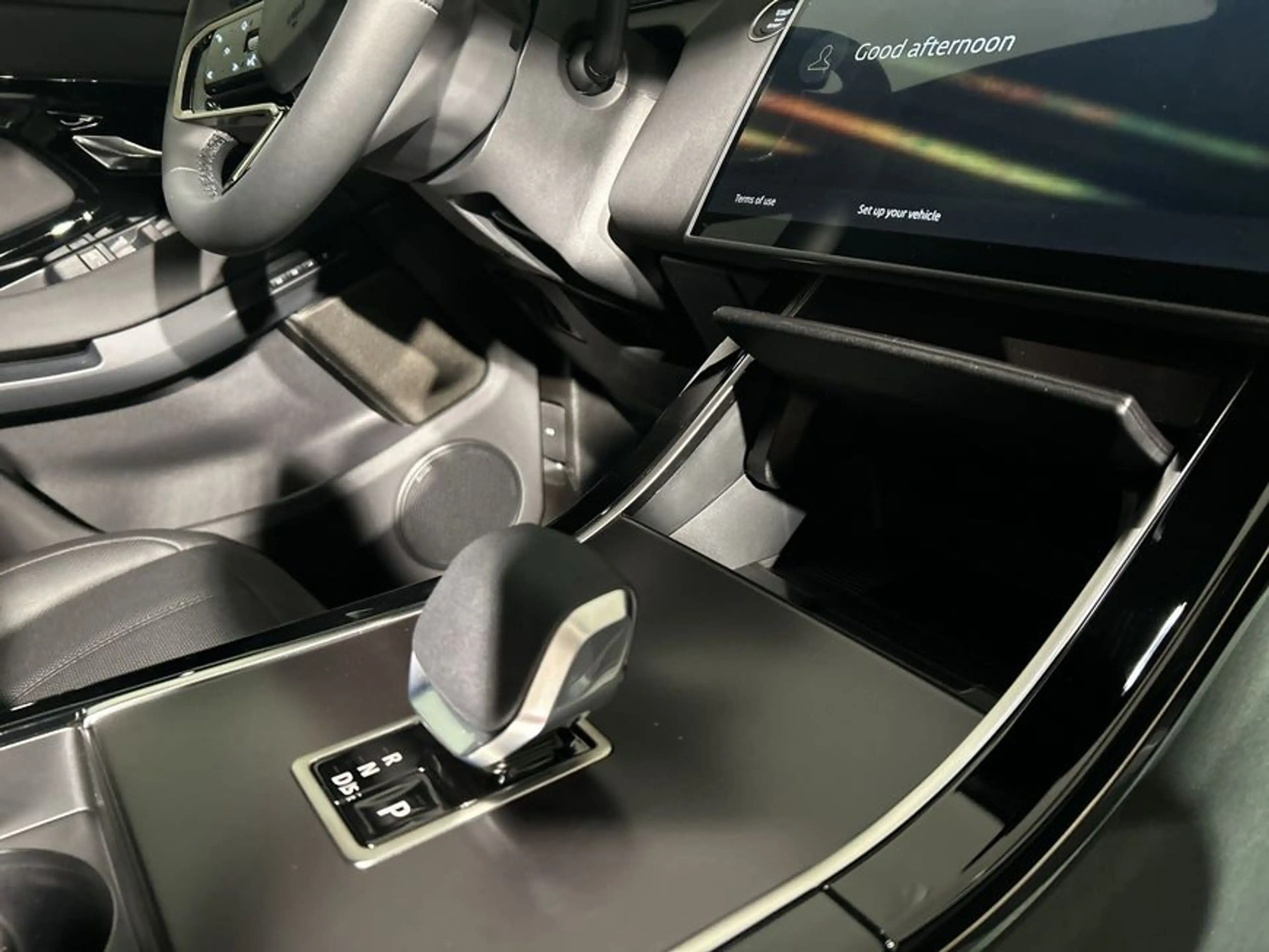 Land Rover Range Rover Evoque P270e Dynamic SE — photo 15