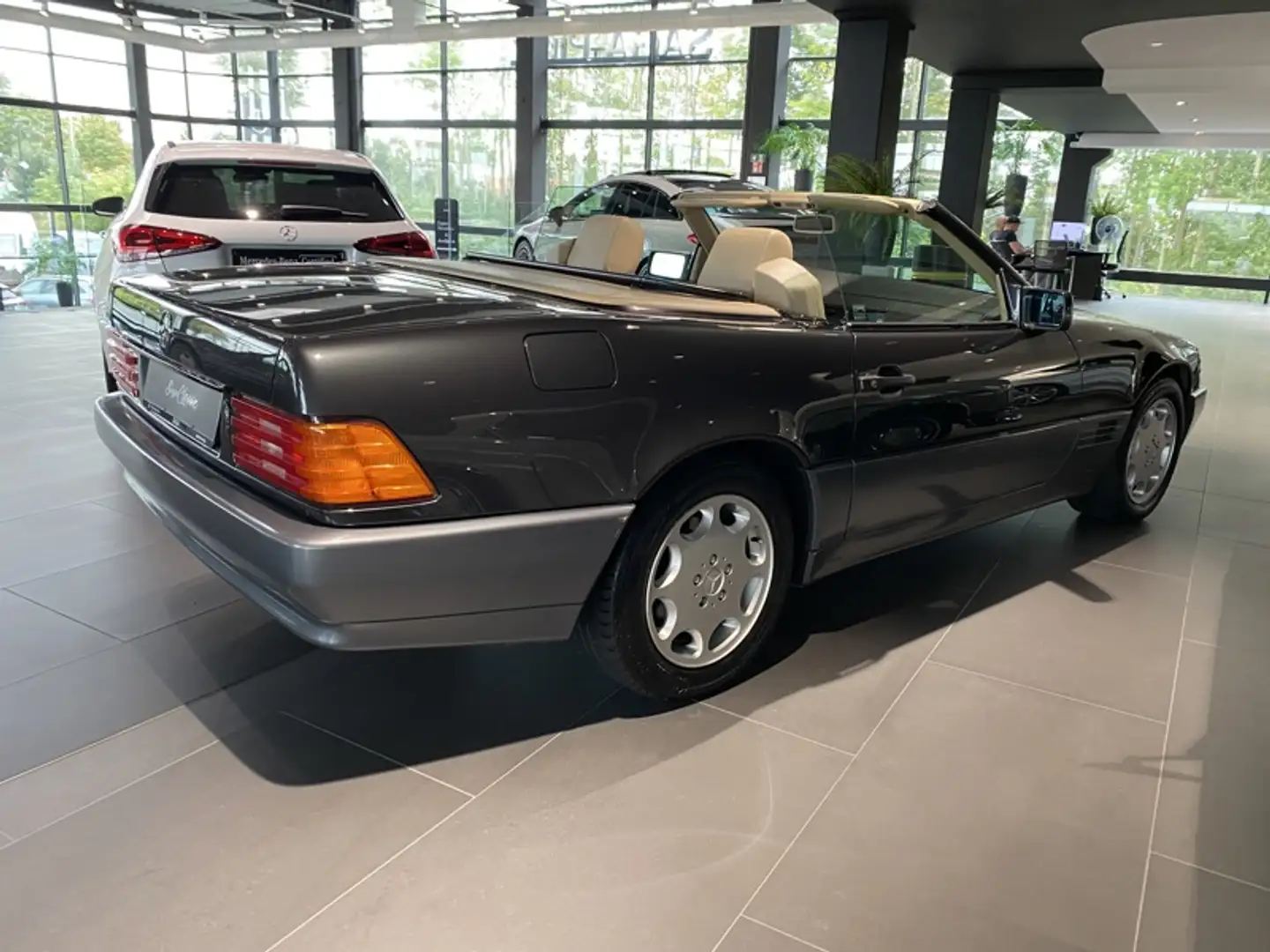 Mercedes-Benz SL 320 - 2