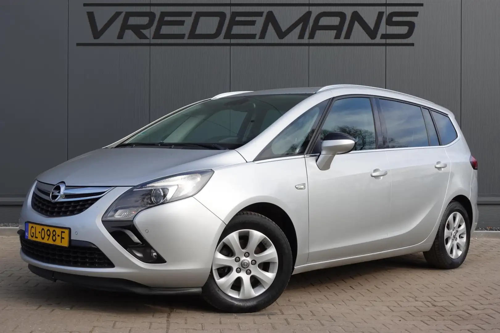 Opel Zafira Tourer 1.6 CDTI Business+ 7p. BTW auto! Grijs - 1