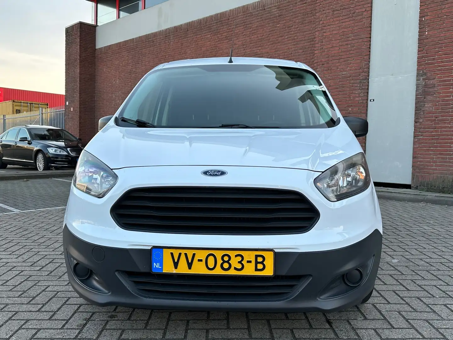Ford Transit Courier 1.5 TDCI Economy Edition| TREKHAAK - 2