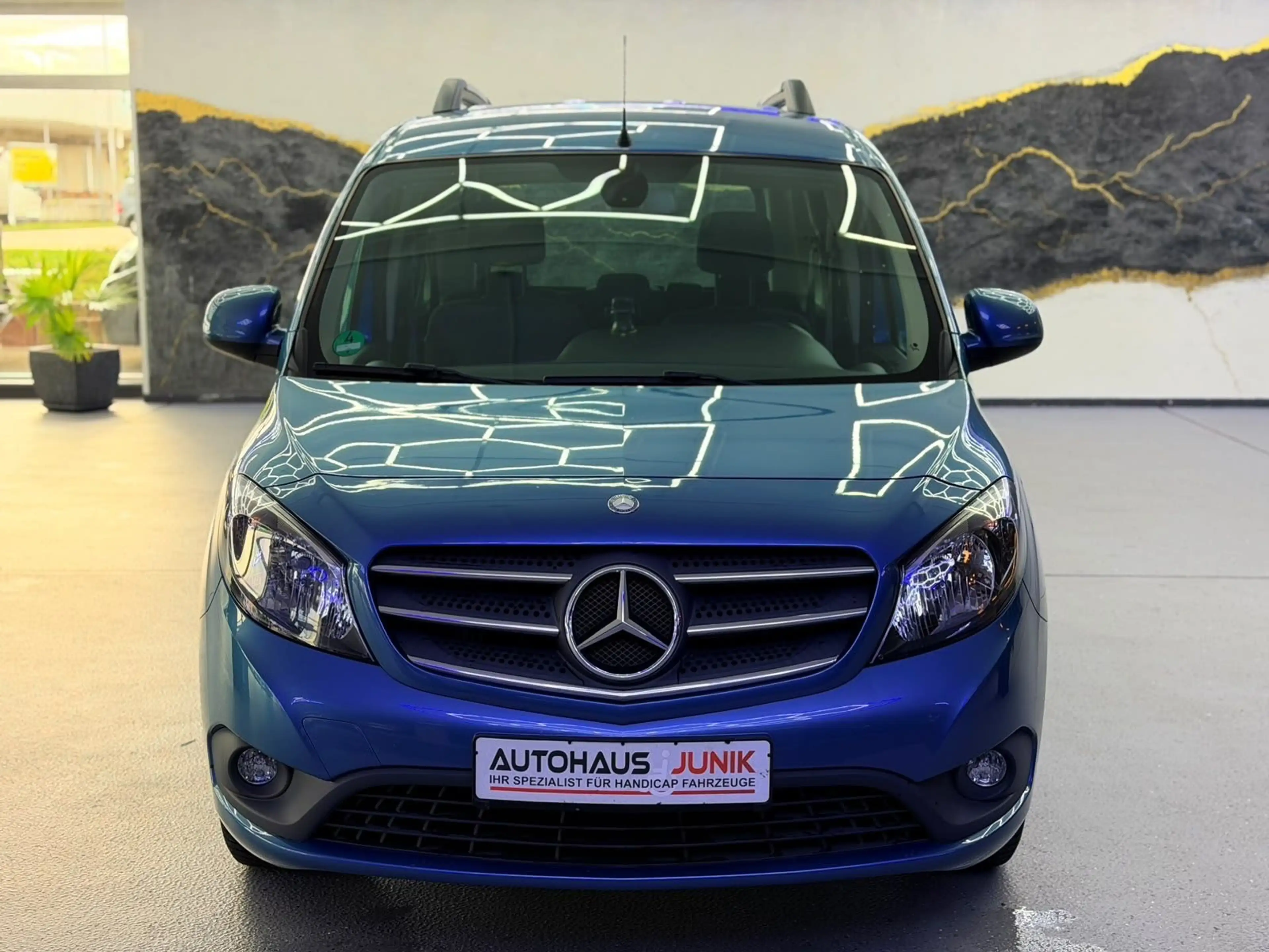 Mercedes-Benz Citan Behindertengerecht-Rampe Wenig KM — photo 3