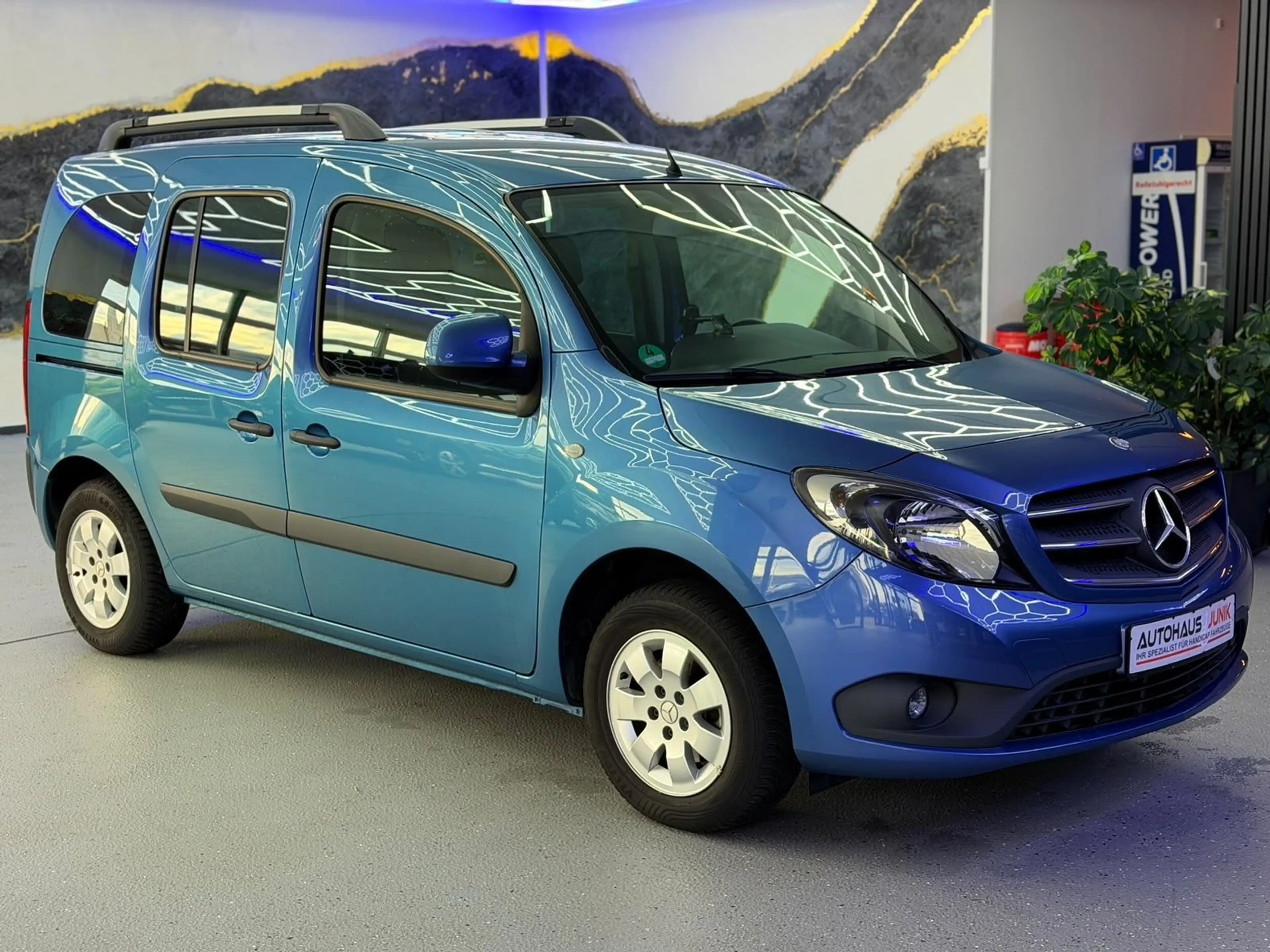 Mercedes-Benz Citan Behindertengerecht-Rampe Wenig KM — photo 2
