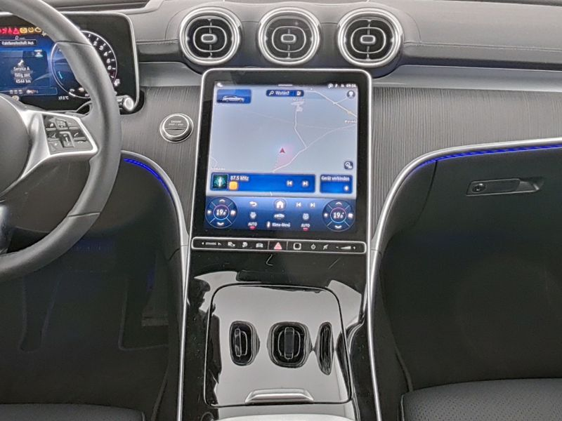 Mercedes-Benz C 300 e T Avantgarde/Pano/Burm/HUD/Sitzklima/18" — photo 8