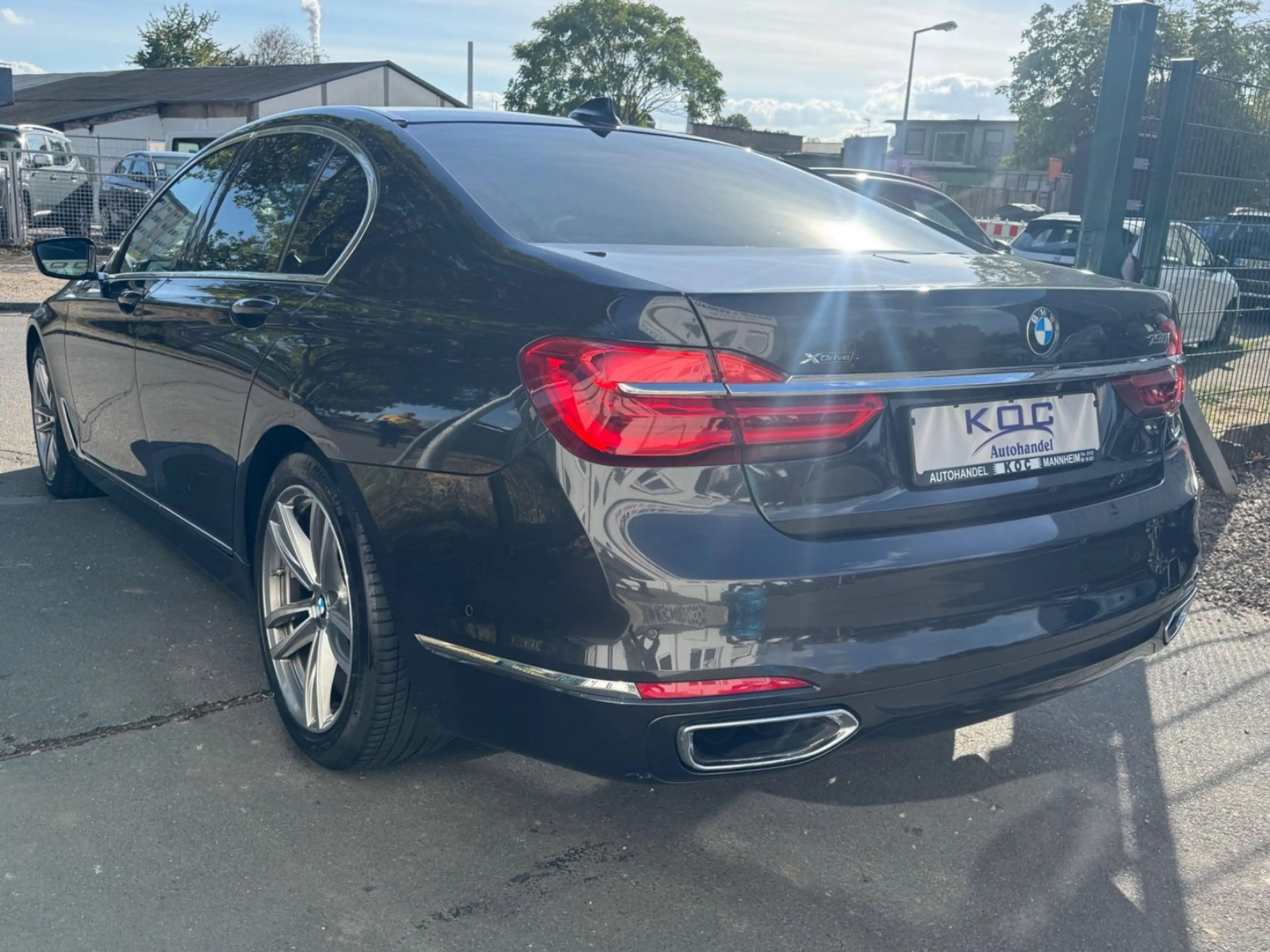 BMW 750 i xDrive SPORT / MASSAGE / KAMERA / LEDER — photo 5